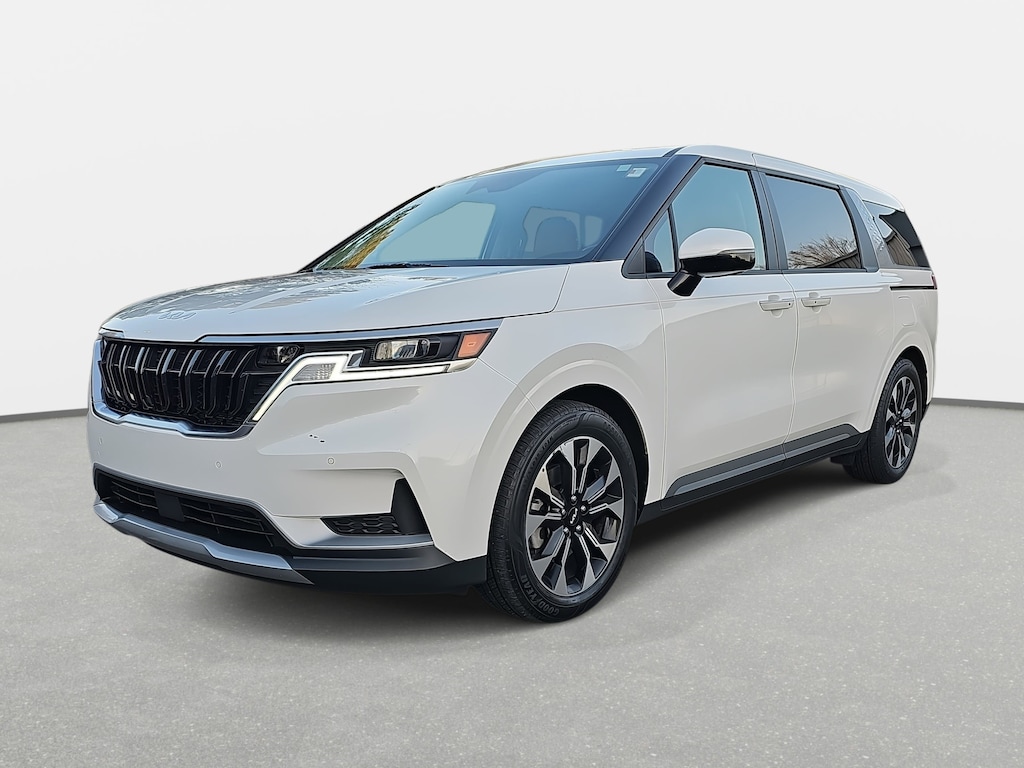 Used 2022 Kia Carnival EX MPV