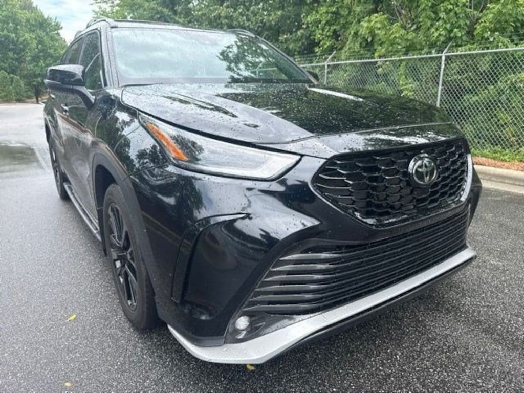 Used 2023 Toyota Highlander XSE SUV