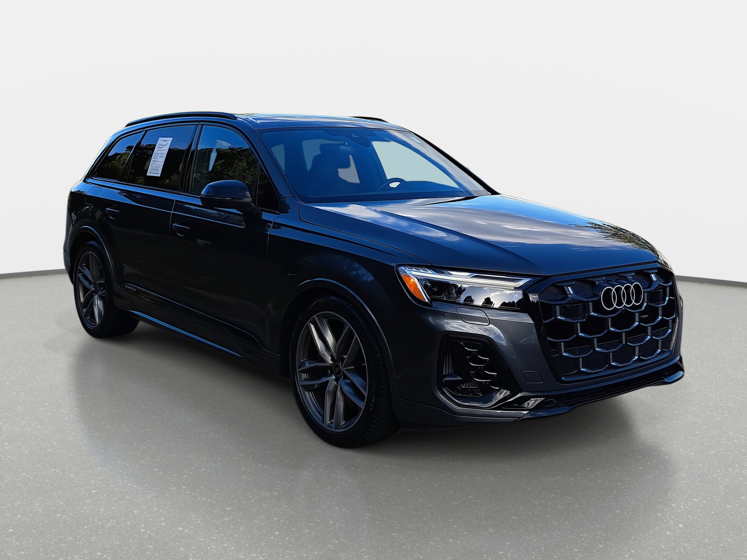 2025 Audi SQ7 Premium Plus photo 3