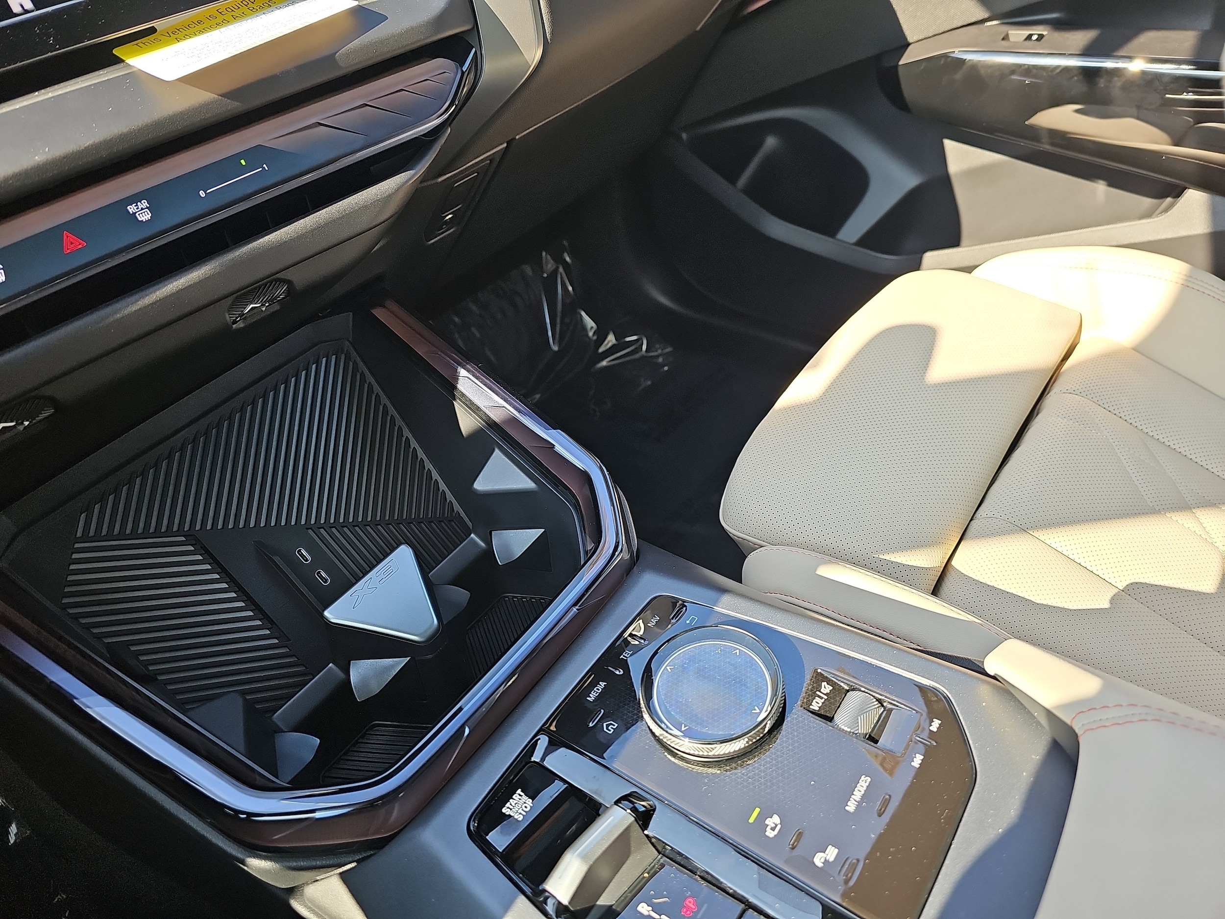 2026 BMW X3 30 - Photo 26