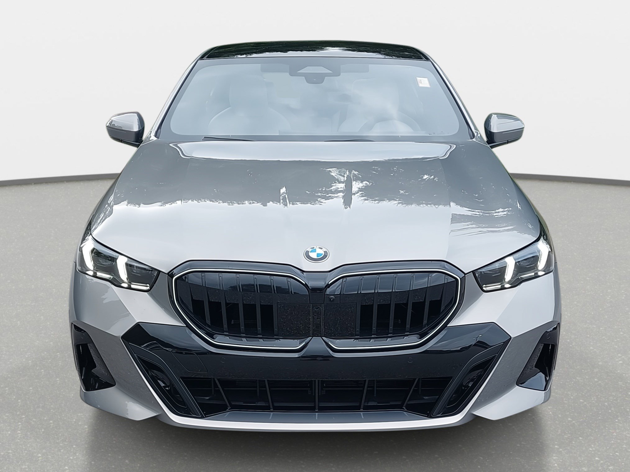 2026 Bmw 530i xDrive photo 2