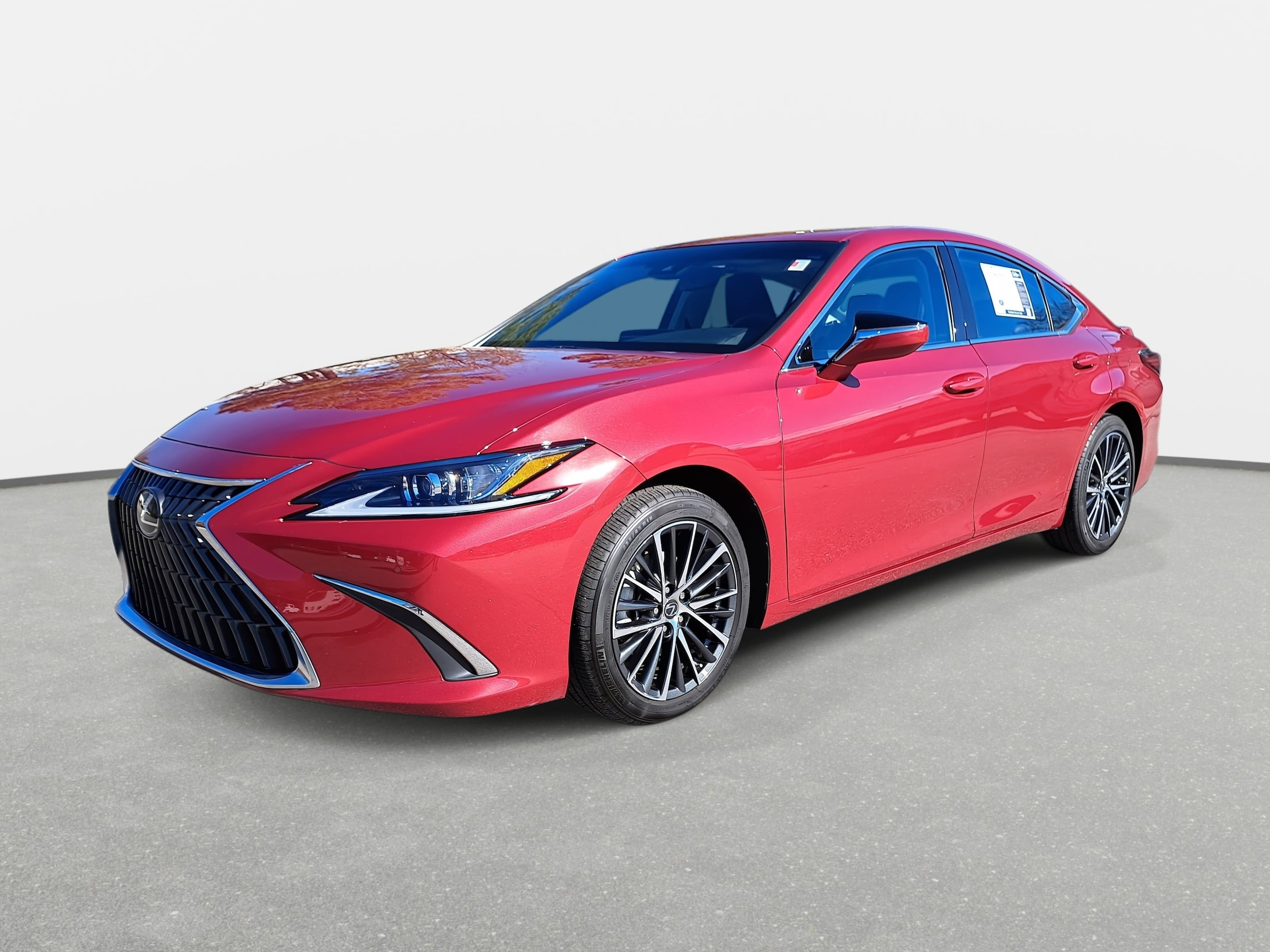 2022 Lexus ES 350's photo