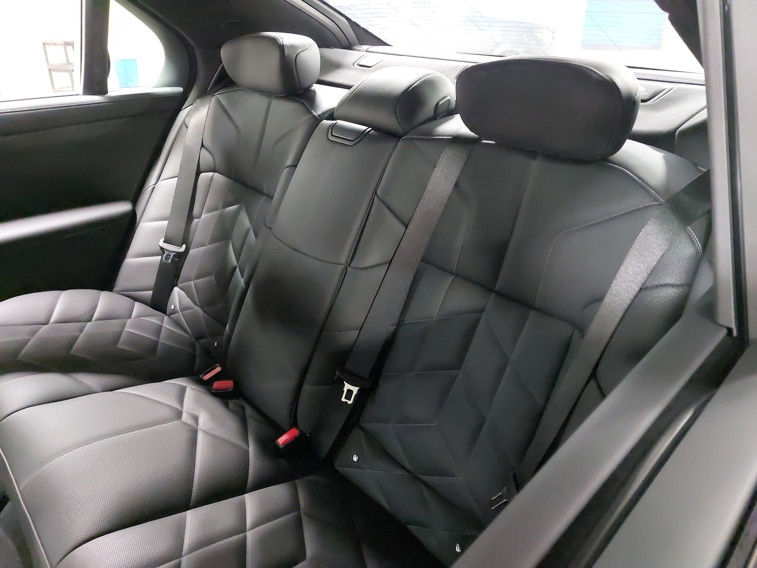 2025 BMW 7 Series 760i - Photo 15