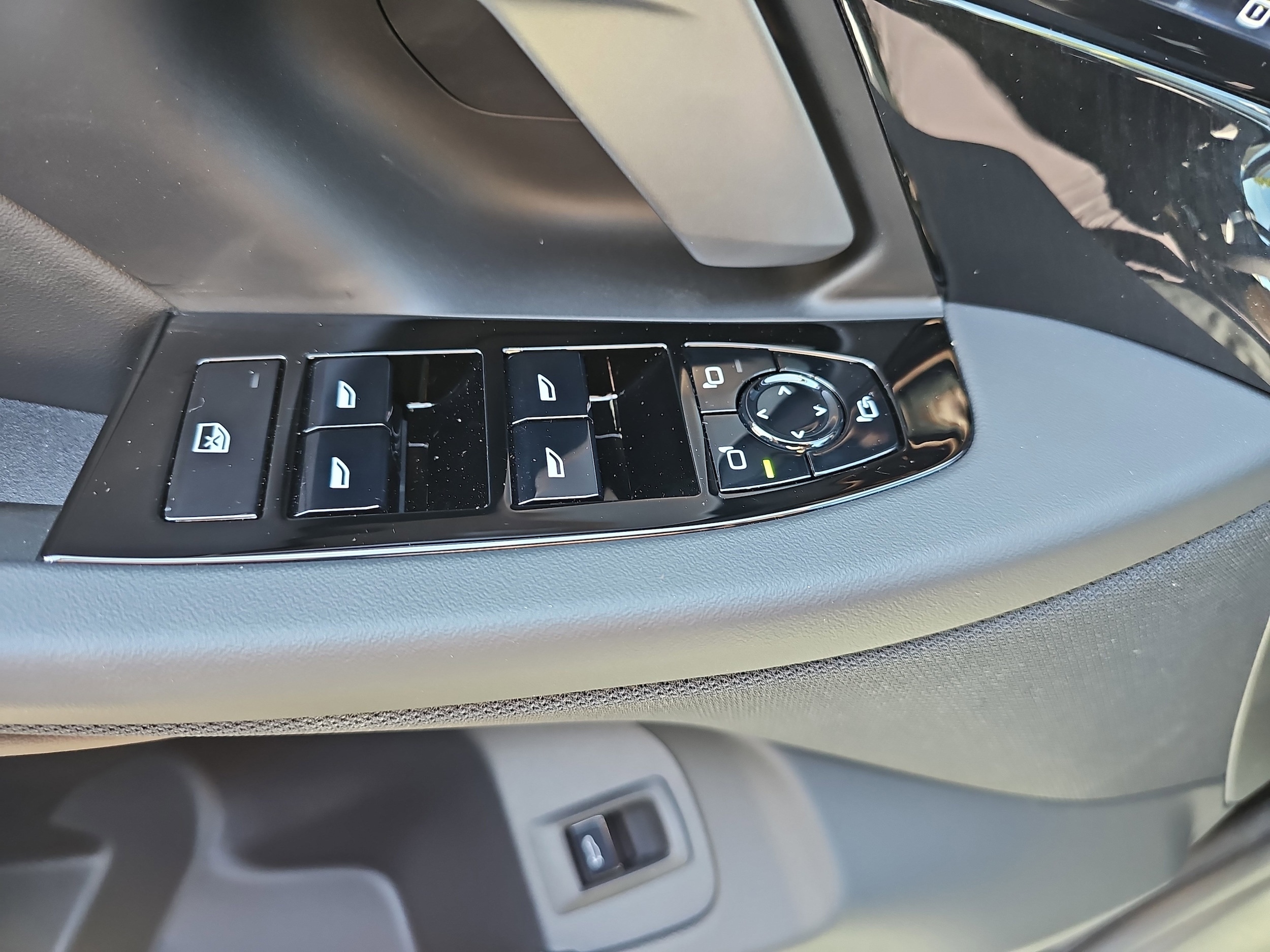 2026 BMW 5 Series 530i - Photo 30