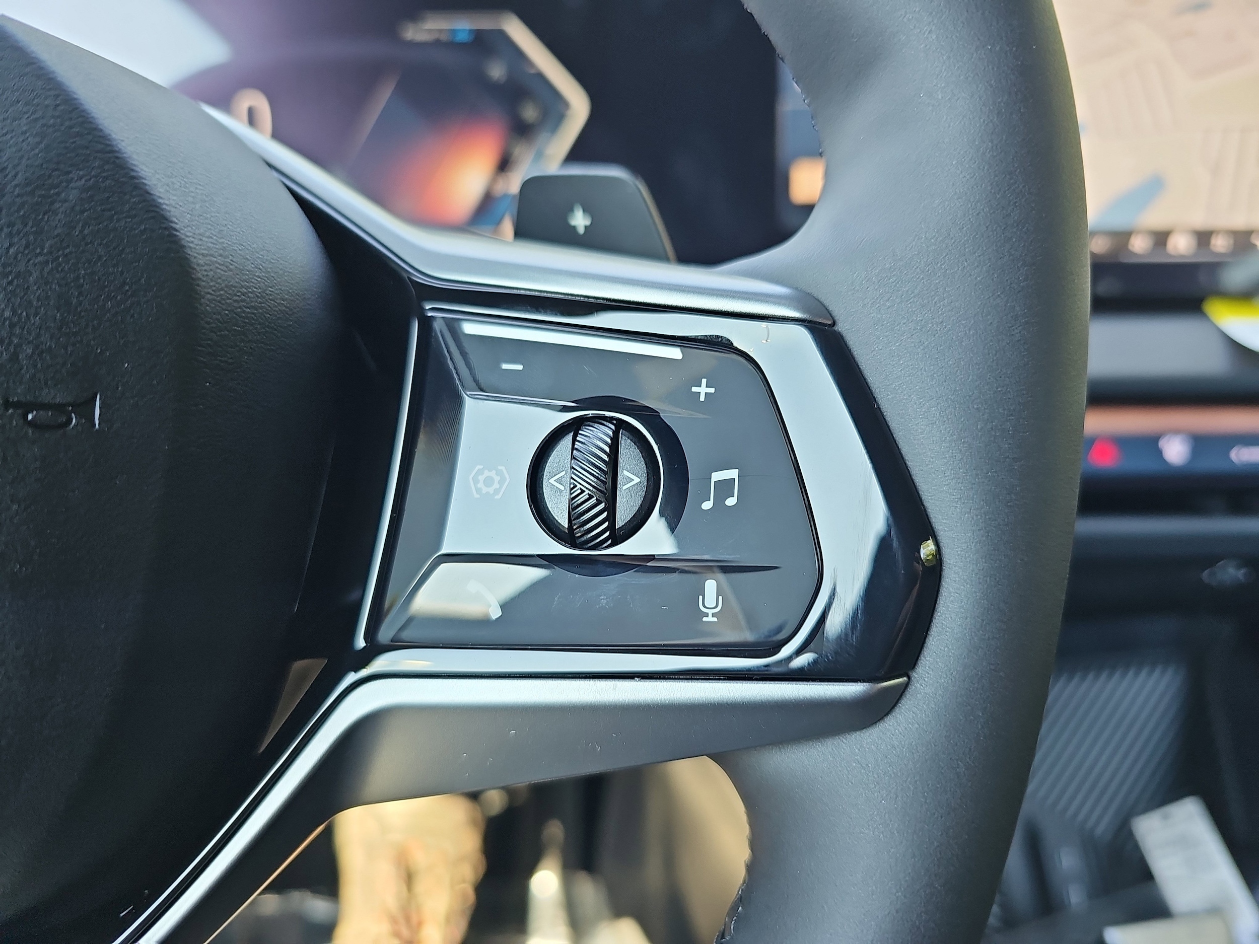 2026 BMW X3 30 - Photo 19