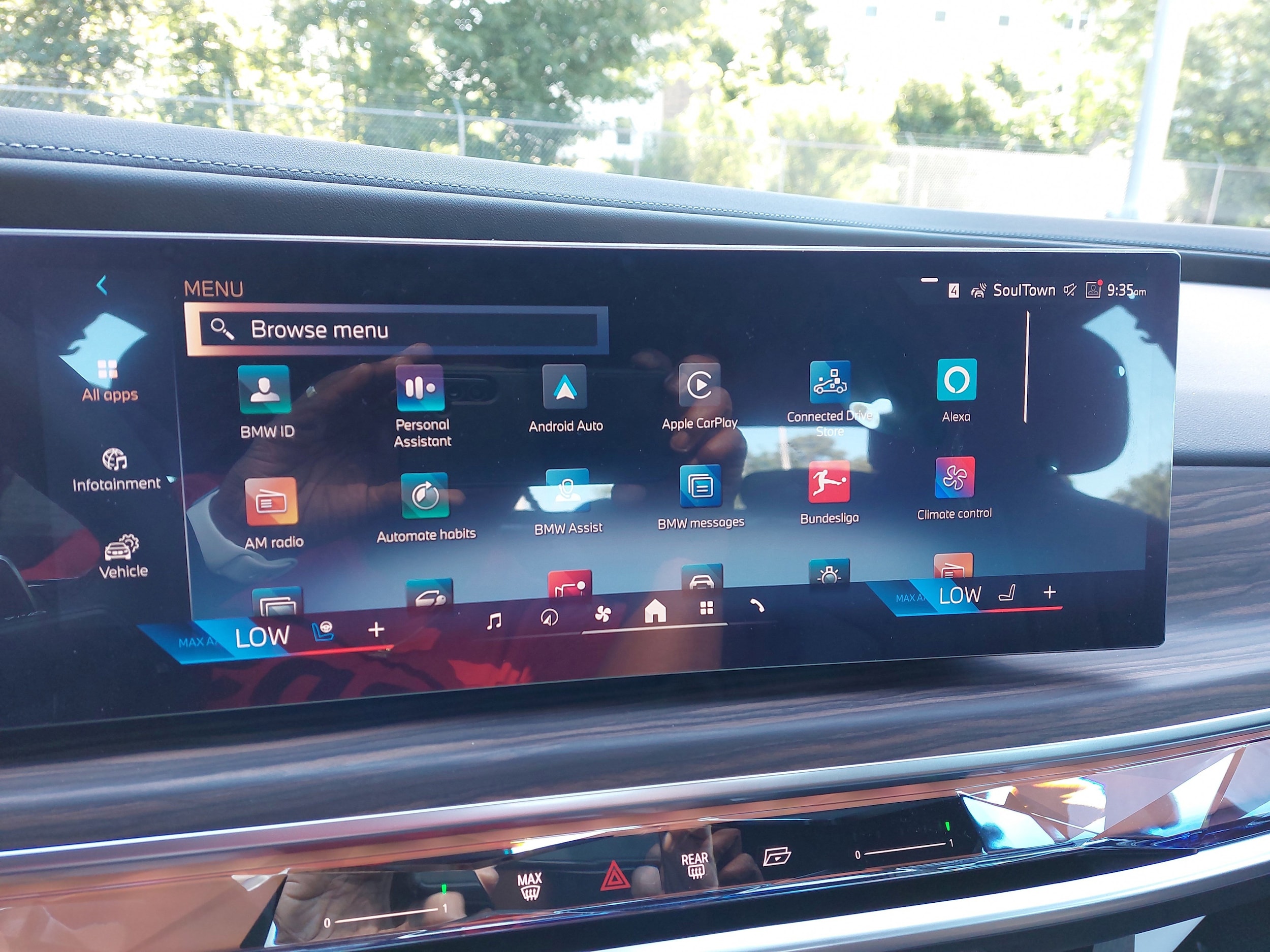 2025 BMW 7 Series 760i - Photo 23