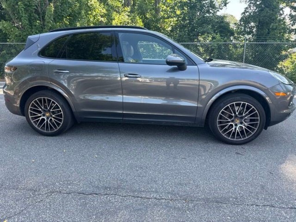 Used 2022 Porsche Cayenne Platinum Edition SUV