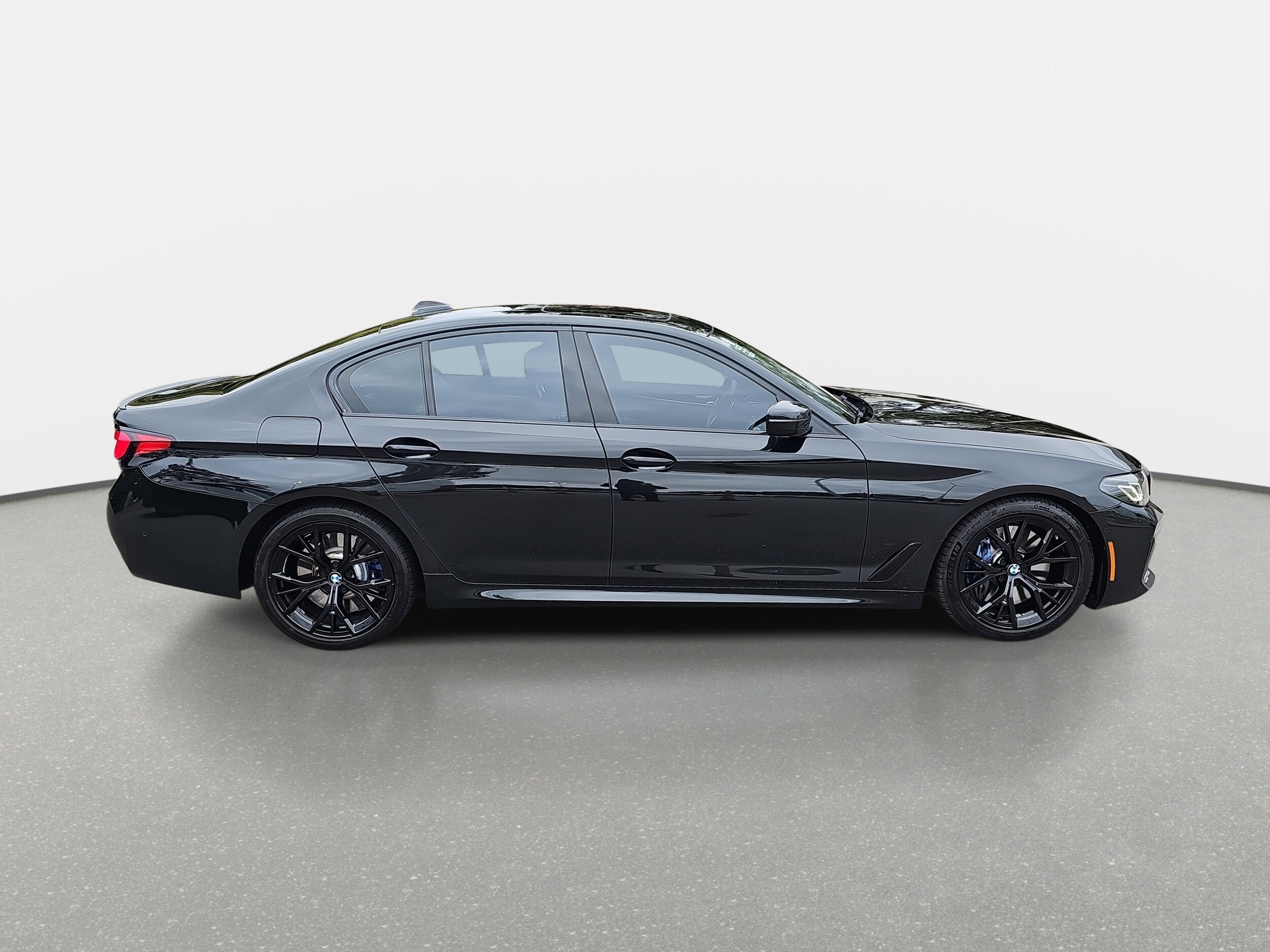 2021 Bmw M550i xDrive photo 4