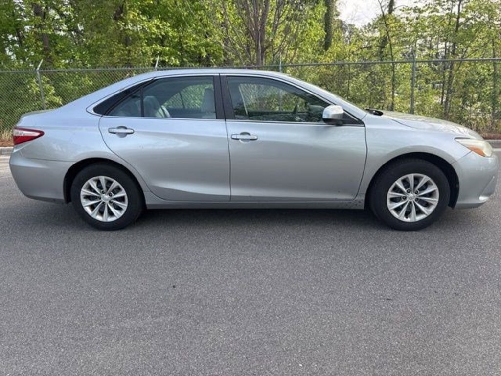Used 2015 Toyota Camry LE Sedan