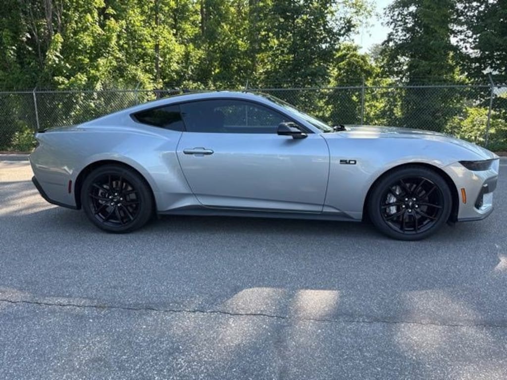Used 2024 Ford Mustang Coupe