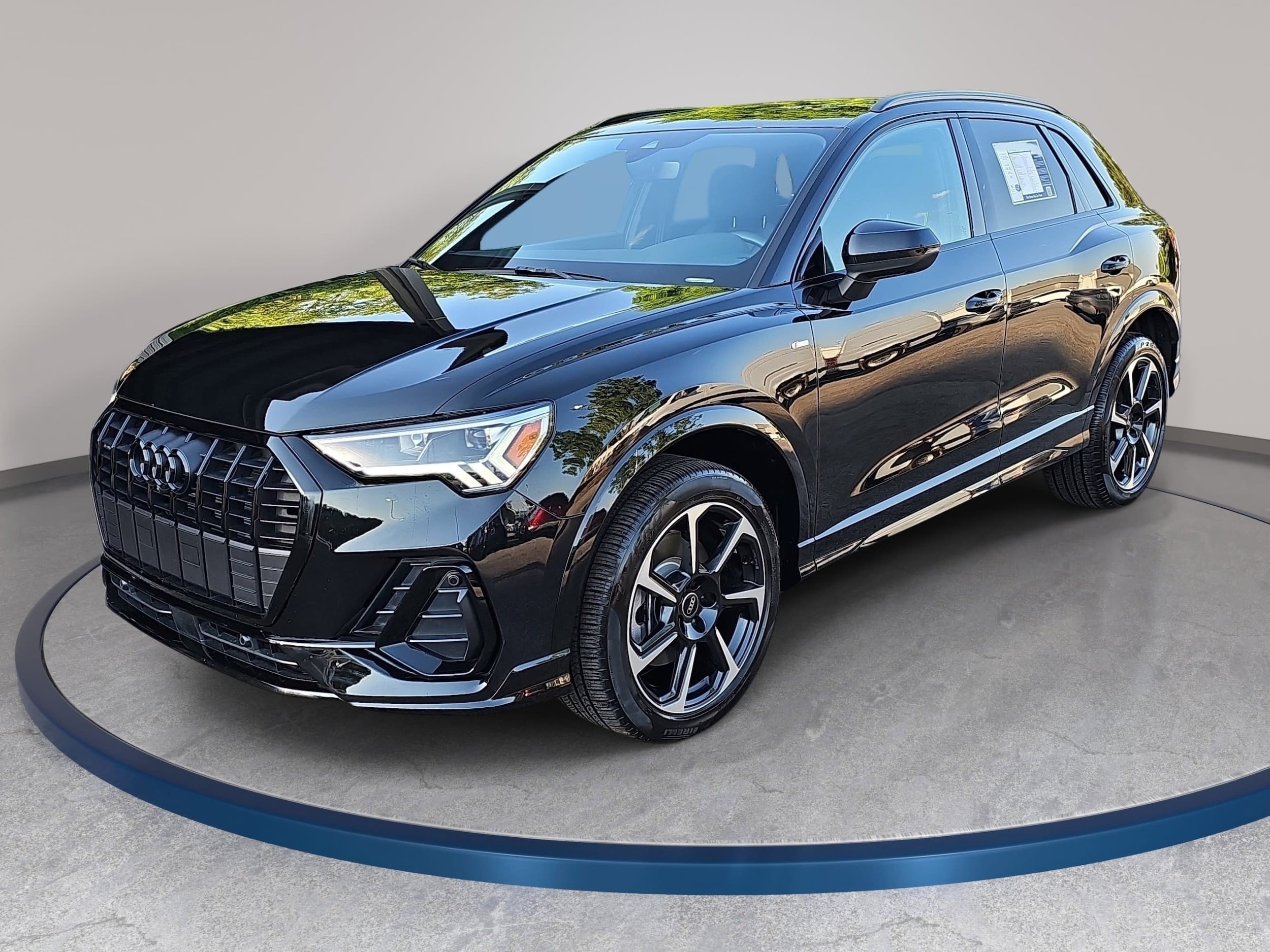 2025 Audi Q3 45 TFSI S Line Premium Plus quattro's photo