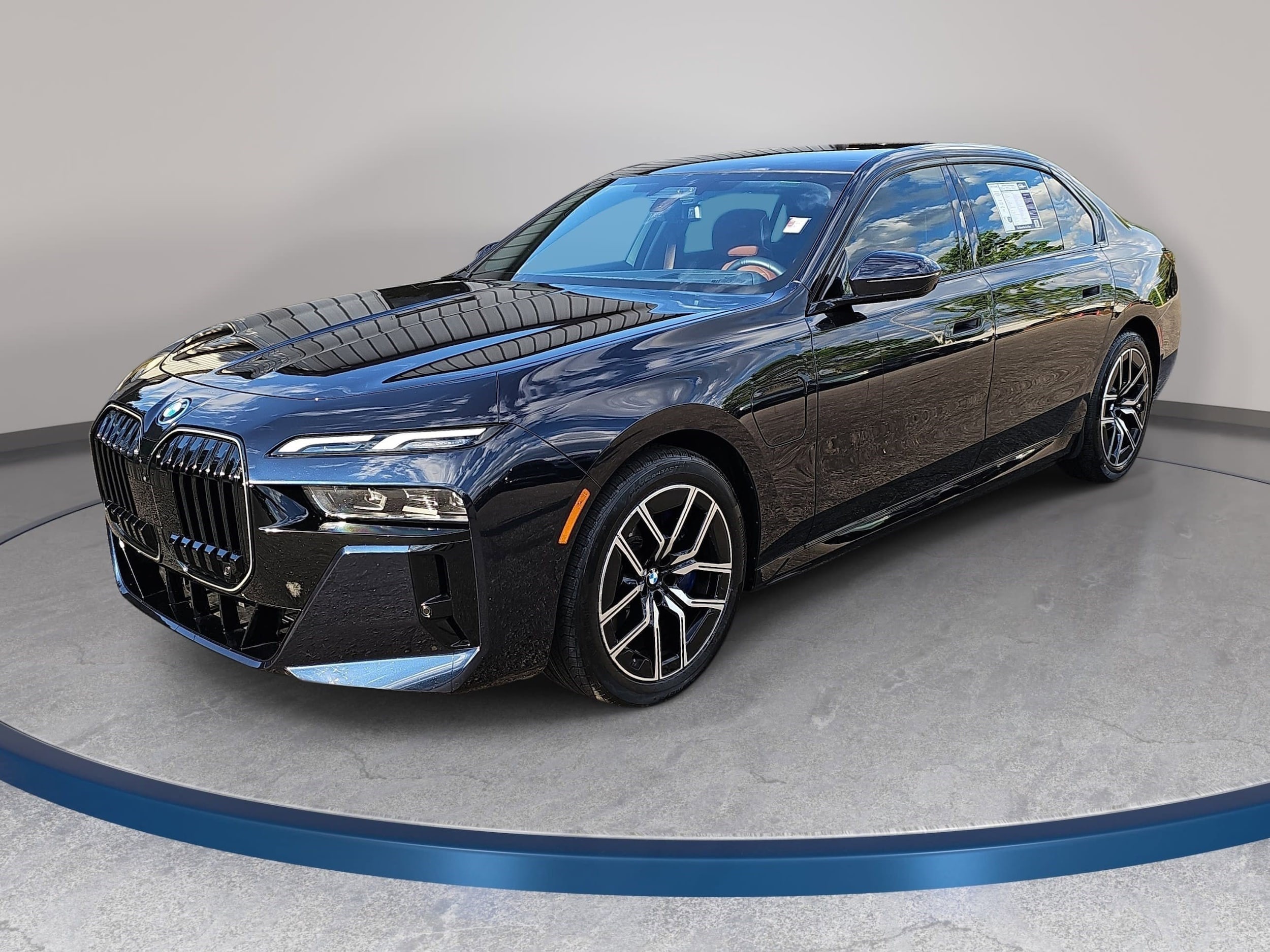 2025 BMW 7 Series 750e xDrive Sedan's photo