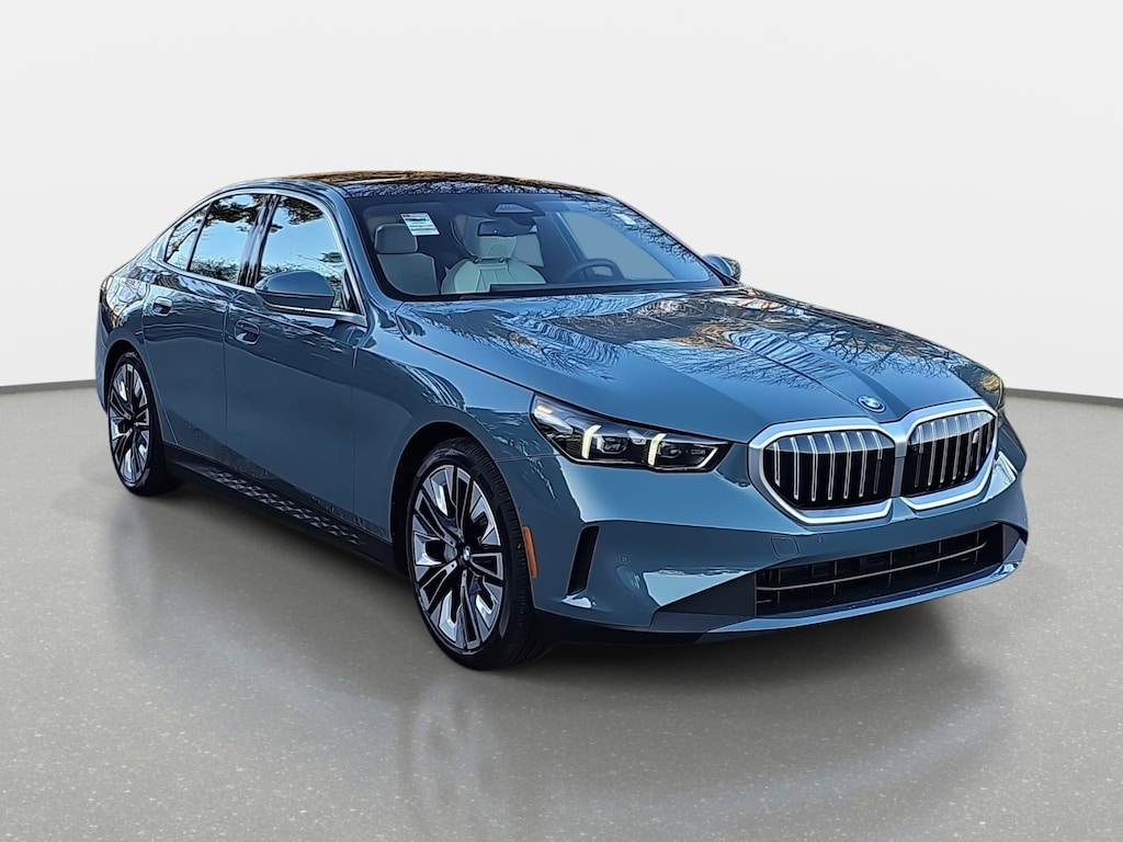 New 2026 BMW i5 xDrive40 Sedan