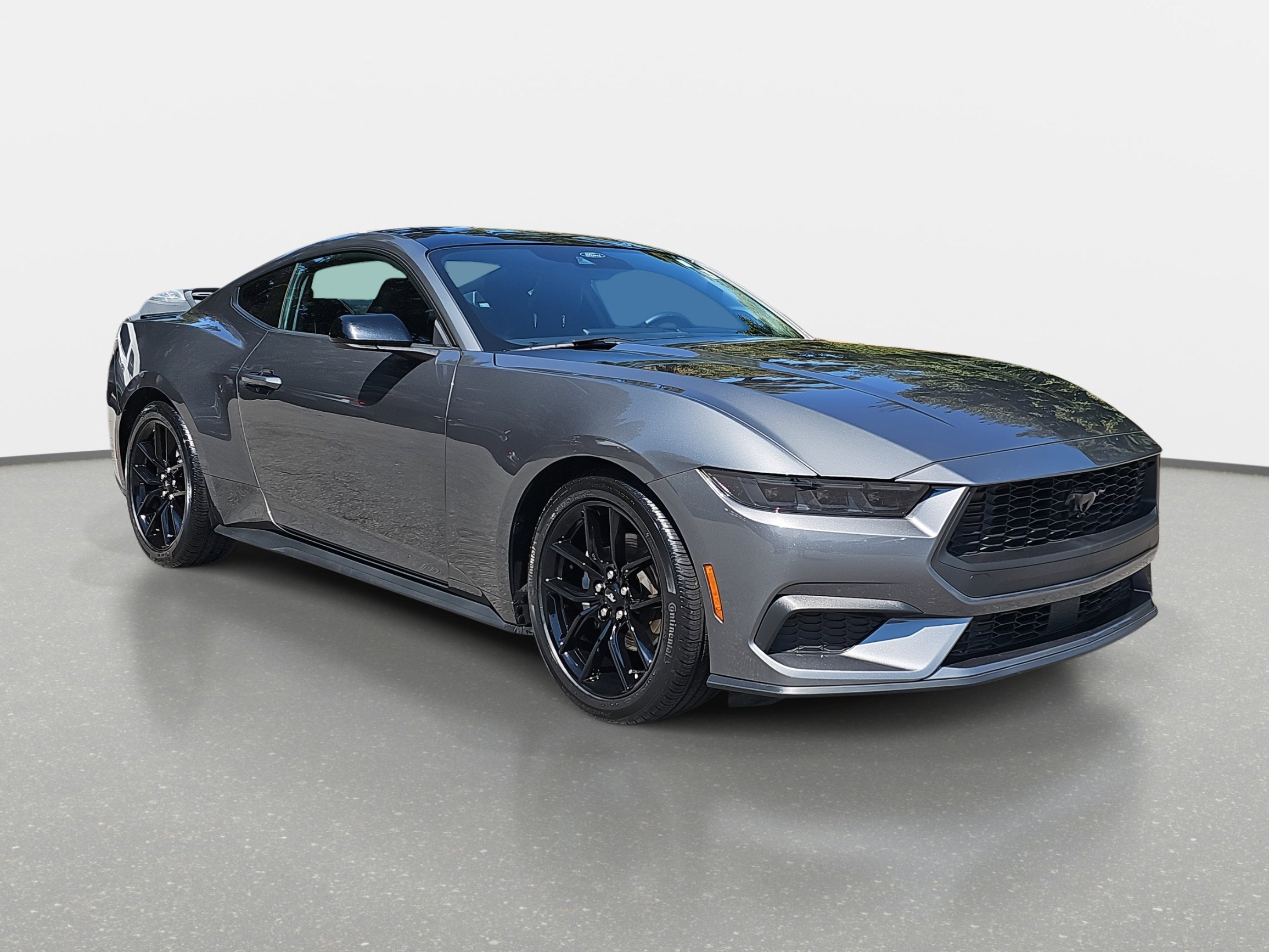 2024 Ford Mustang EcoBoost photo 3