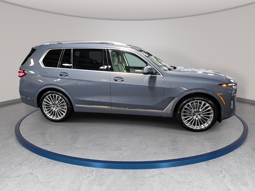New 2027 BMW X7 xDrive40i SUV