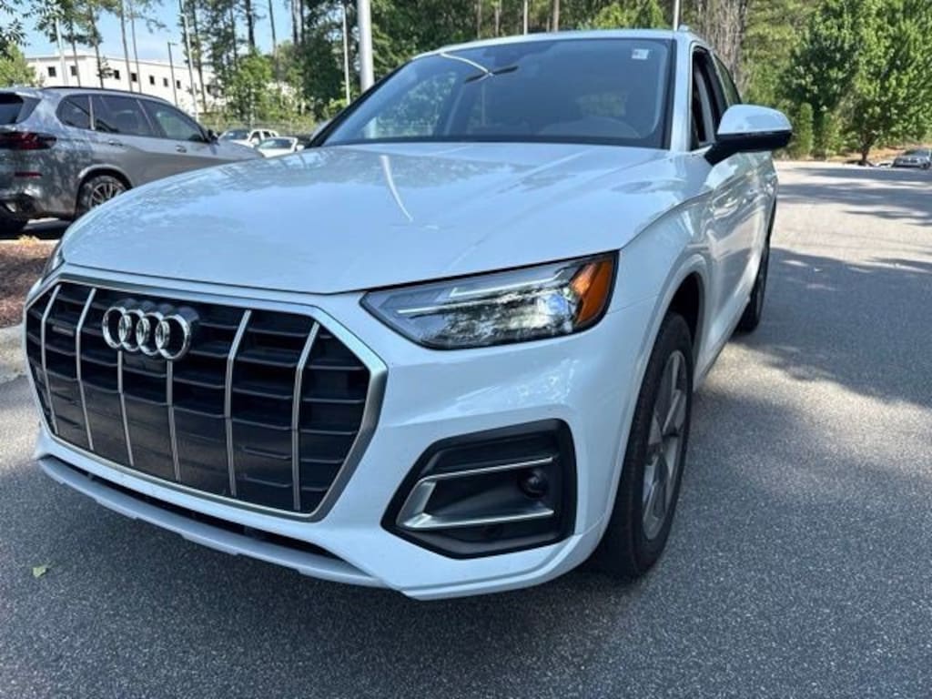 Used 2024 Audi Q5 40 Premium SUV