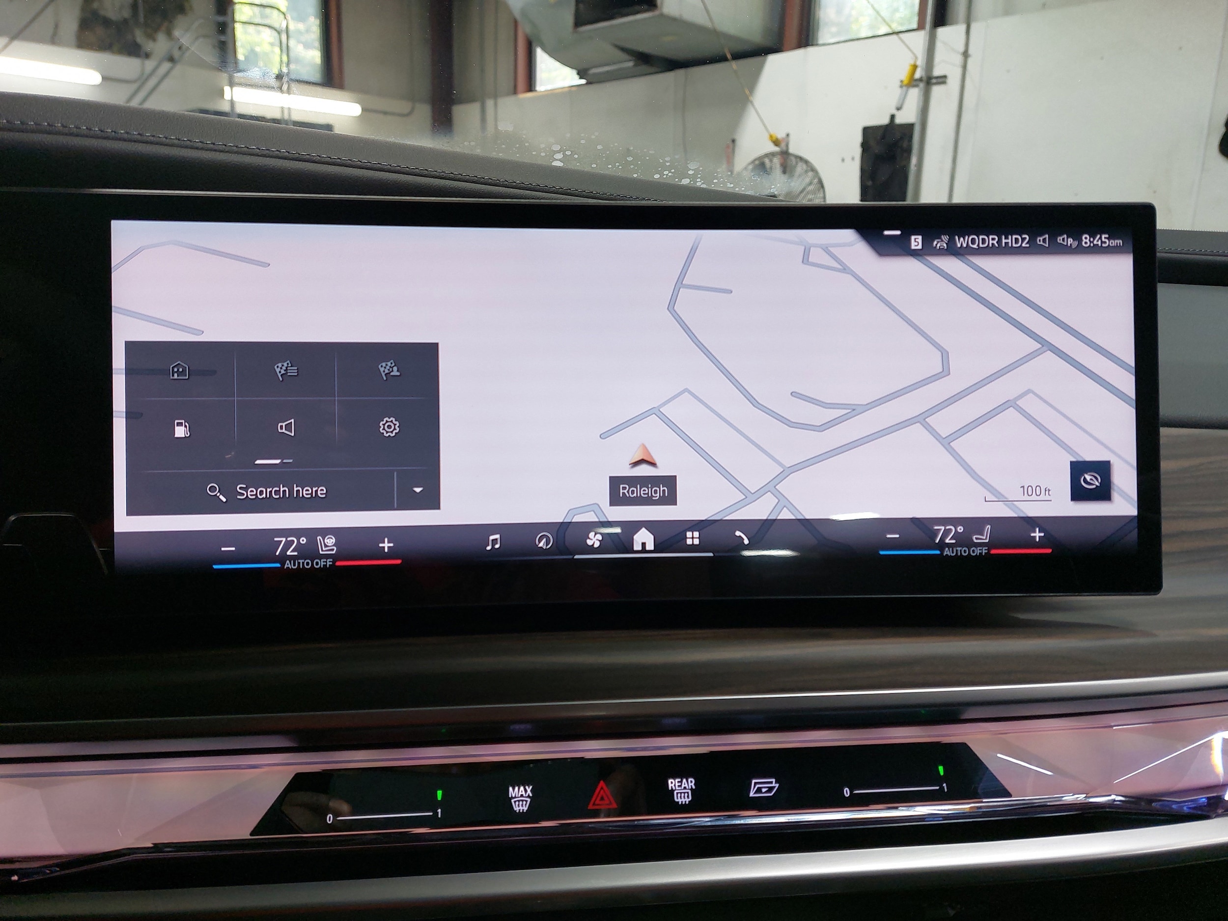 2025 BMW 7 Series 760i - Photo 23