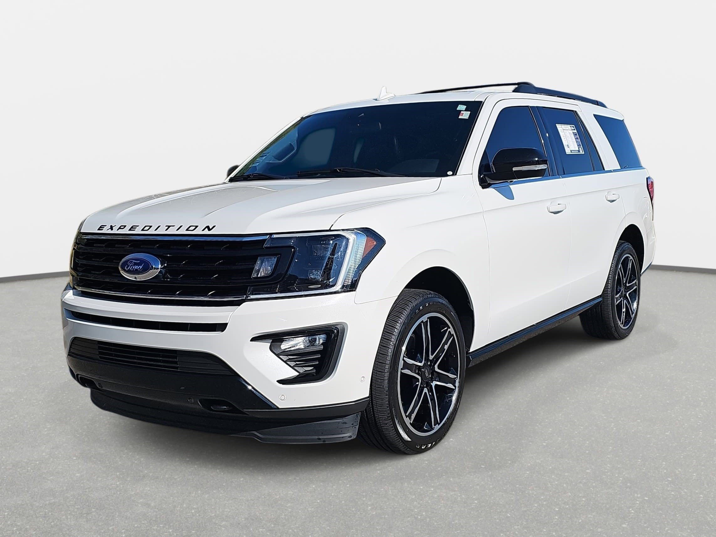 2021 Ford Expedition Limited's photo