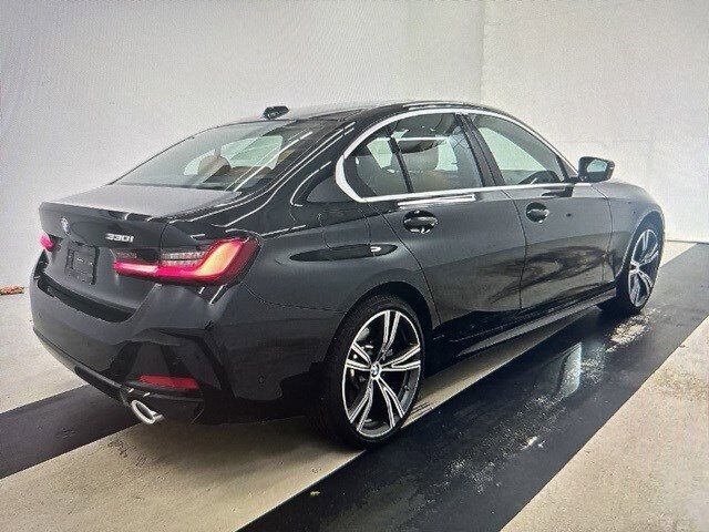 2024 Bmw 330i photo 2