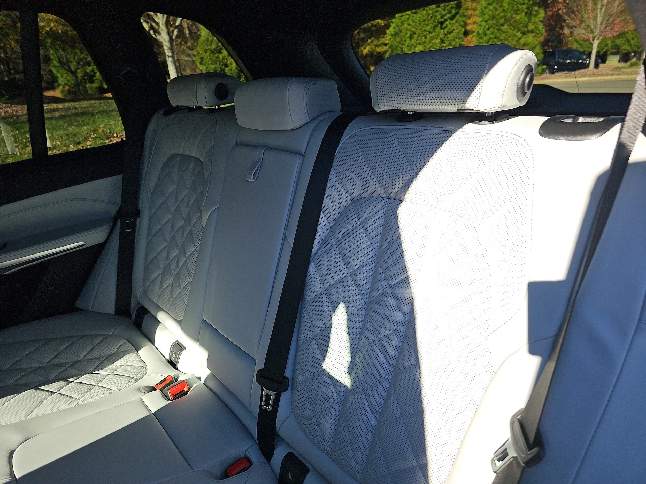 2026 BMW X5 50e - Photo 16