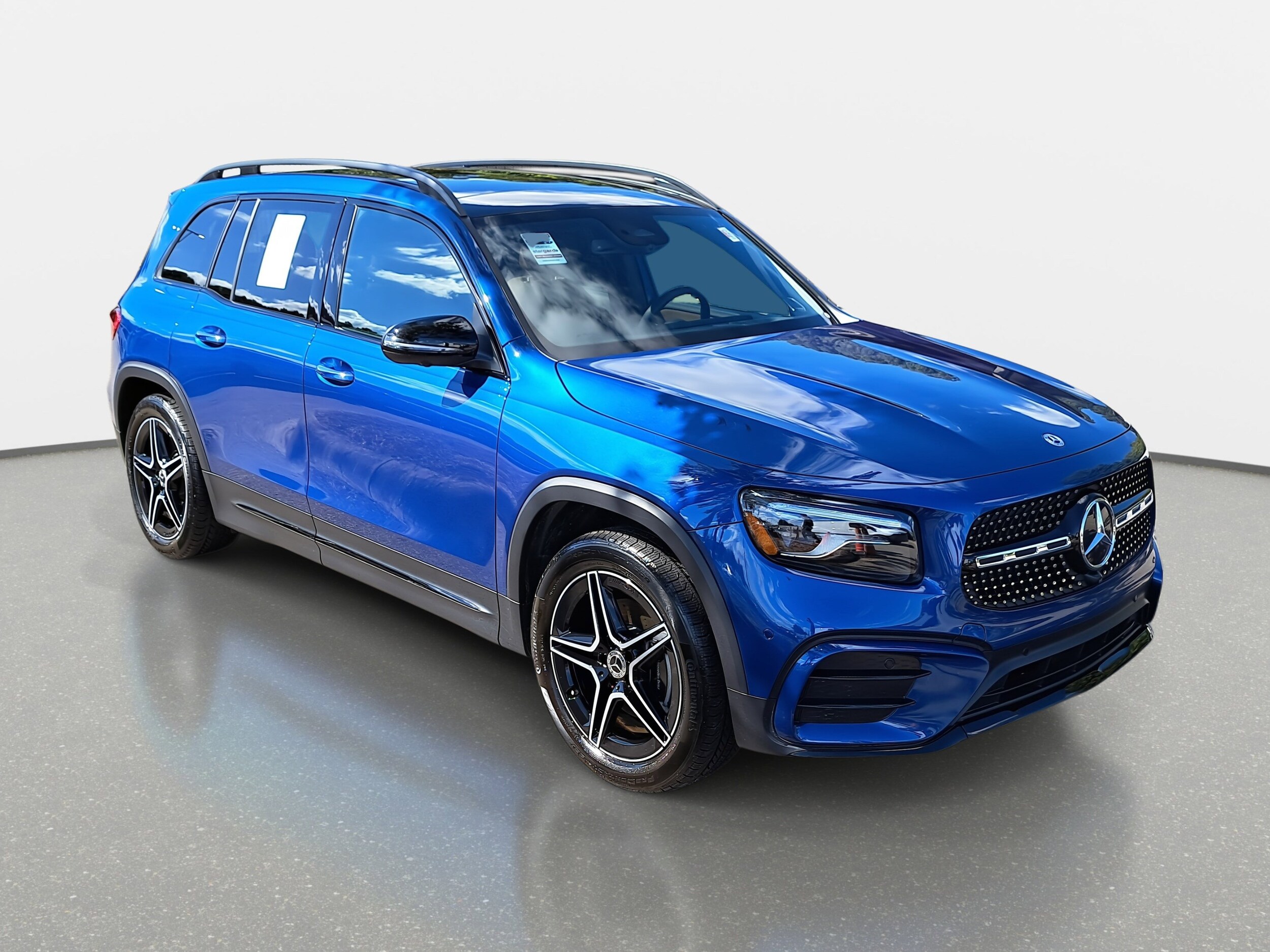 2025 Mercedes Benz GLB 250 4MATIC photo 3