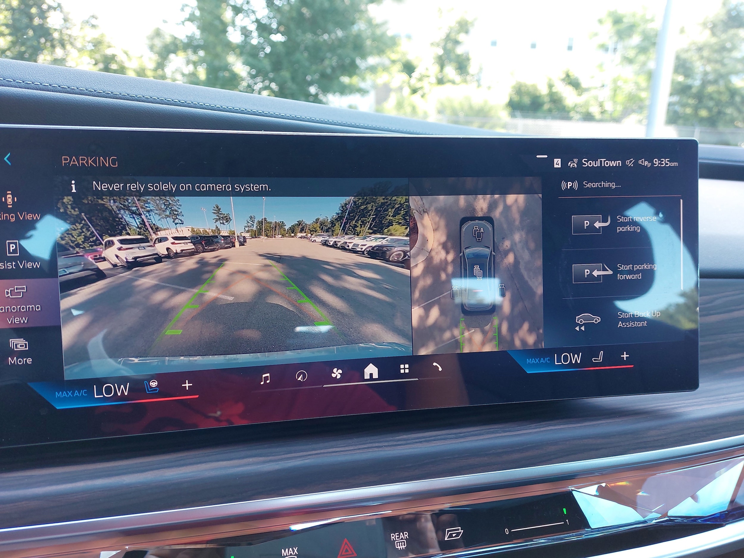 2025 BMW 7 Series 760i - Photo 25