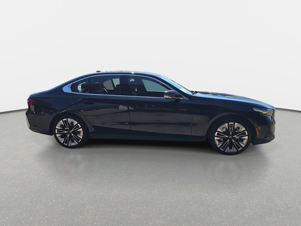 New 2026 BMW 530i xDrive Sedan
