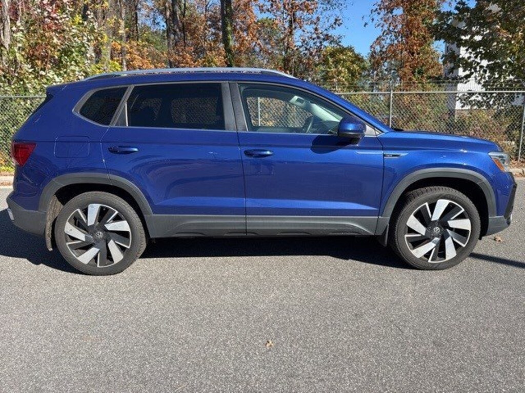 Used 2024 Volkswagen Taos 1.5T SEL SUV