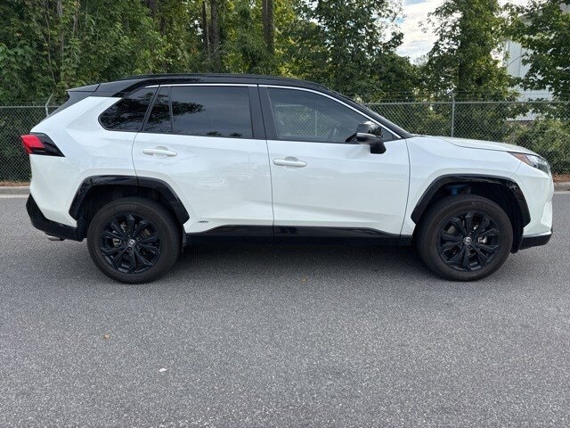 2022 Toyota RAV4 Hybrid XSE photo 4