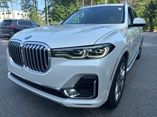 2020 BMW X7 xDrive40i's photo
