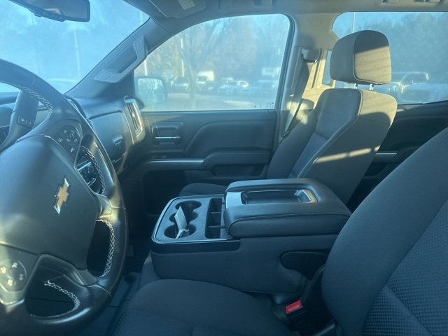 2018 Chevrolet Silverado 1500 LT photo 3