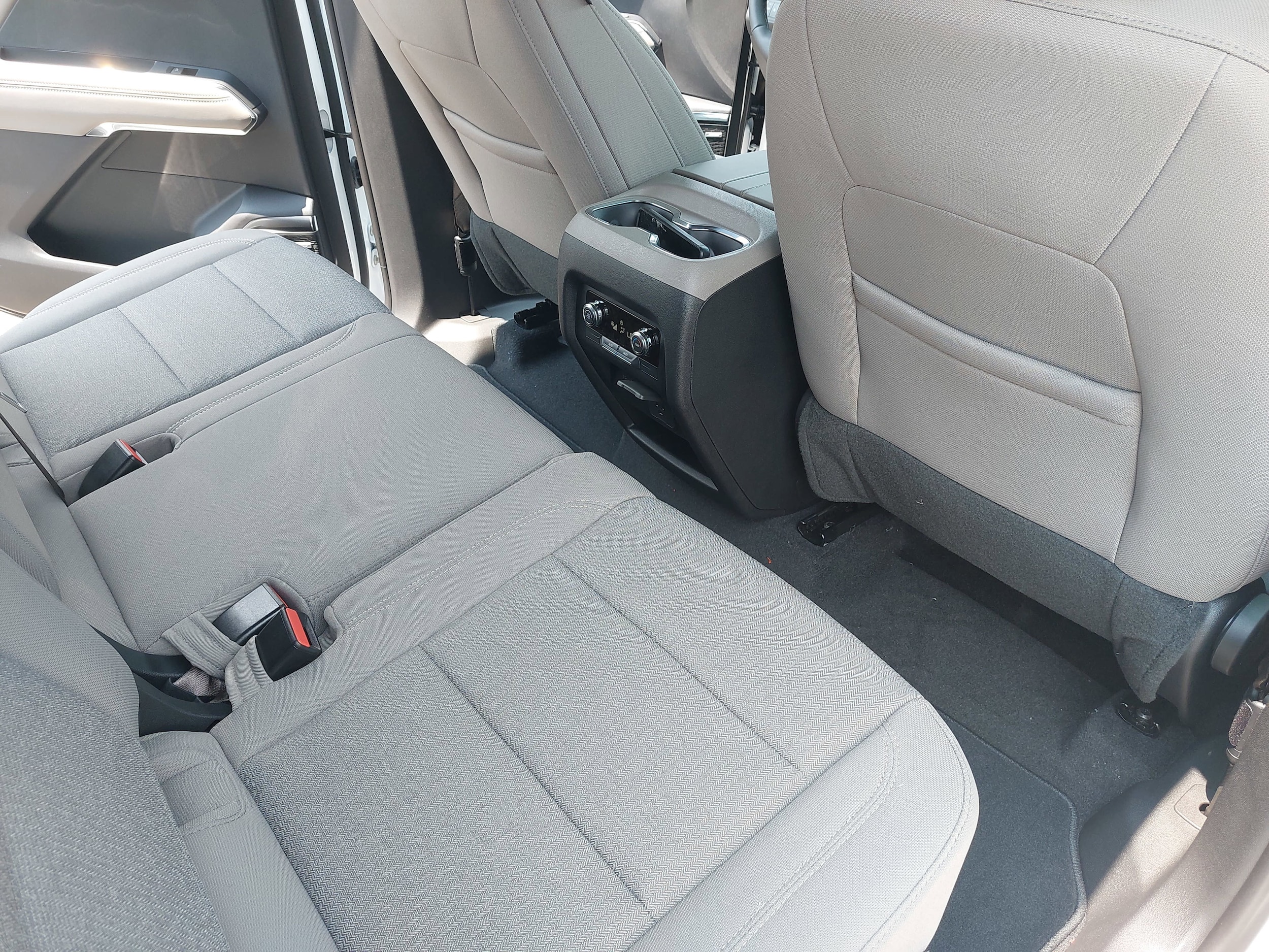 2025 GMC Acadia Elevation - Photo 12