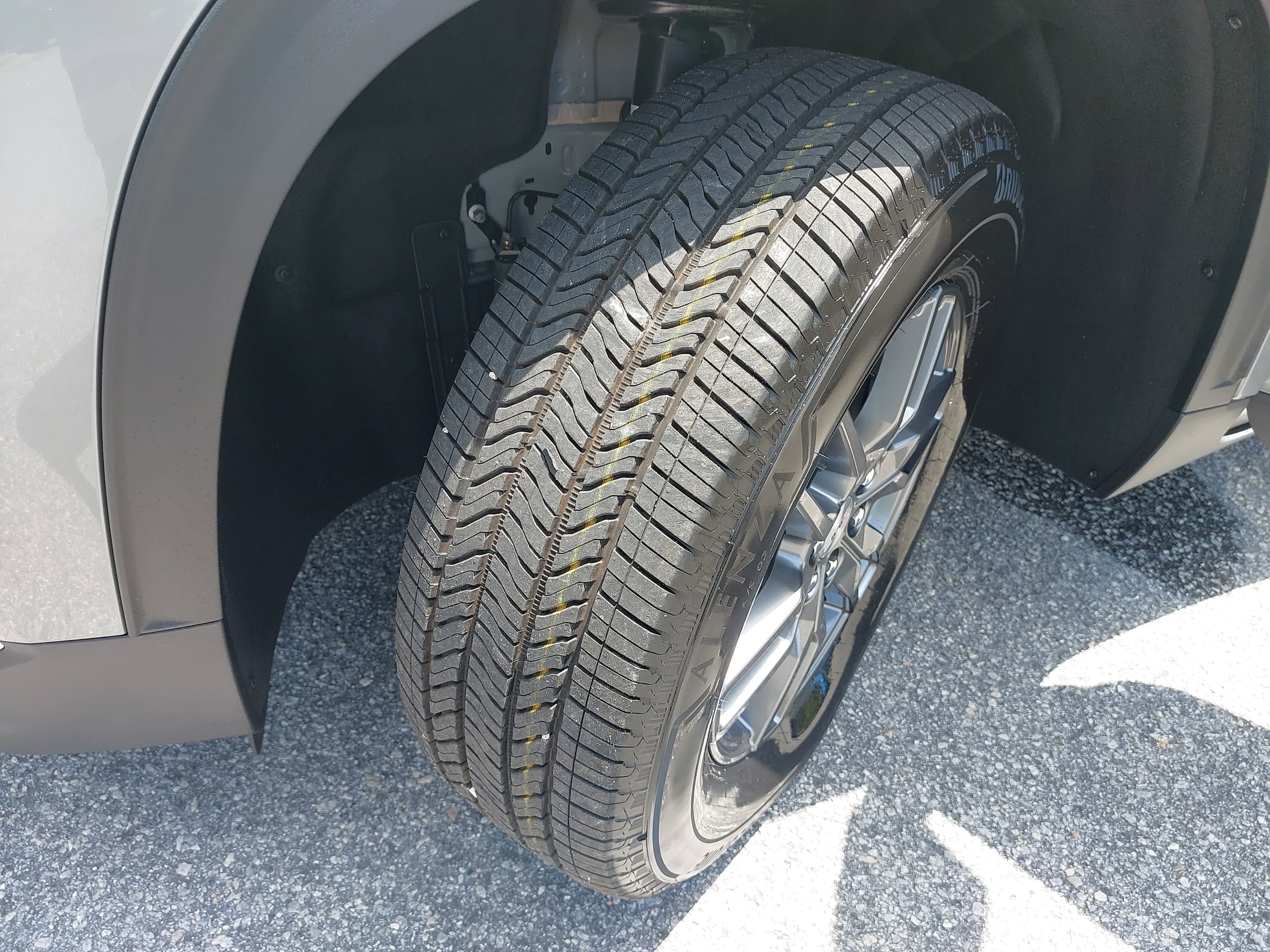 2025 GMC Acadia Elevation - Photo 35