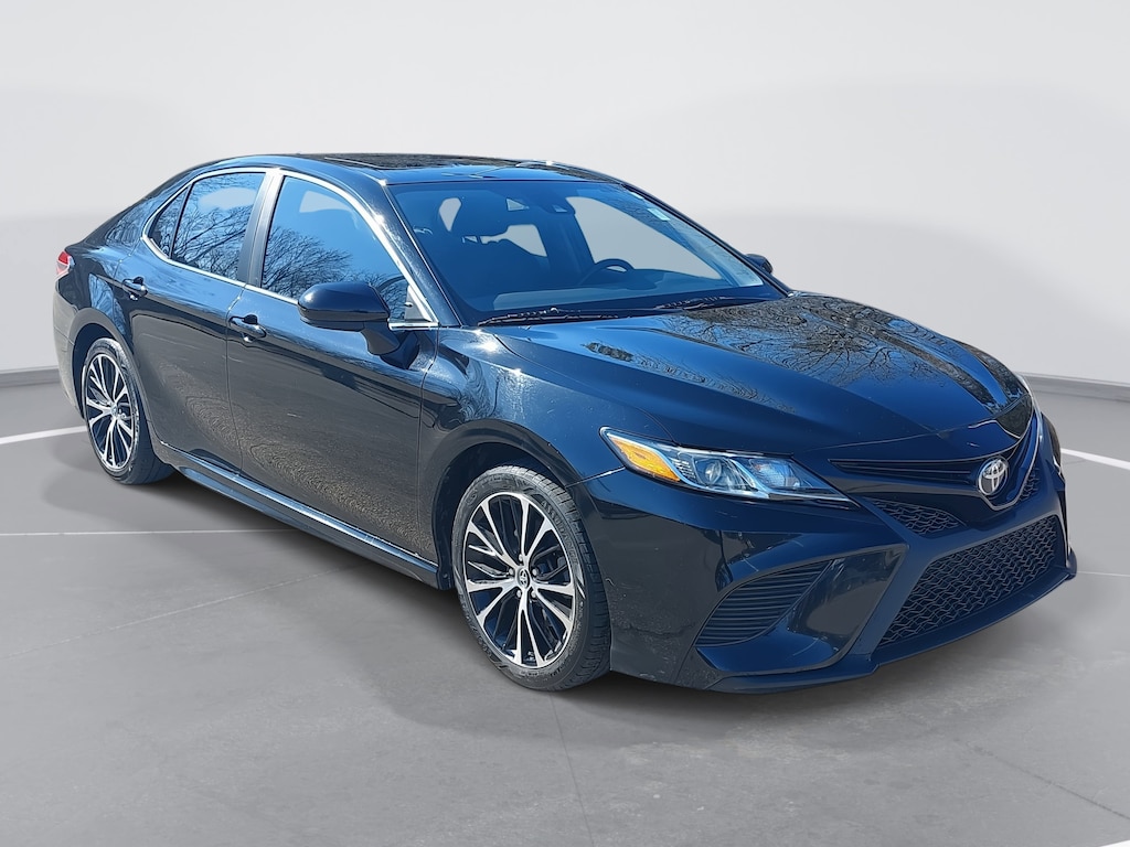 Used 2019 Toyota Camry LE