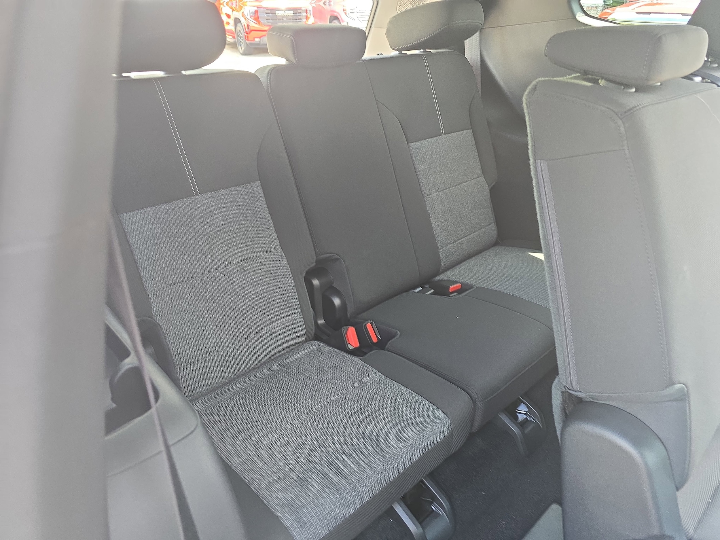 2025 GMC Acadia Elevation - Photo 12