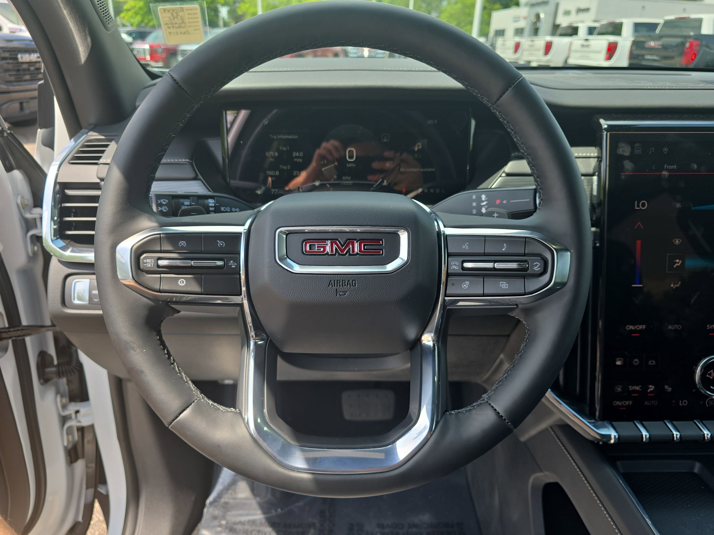 2025 GMC Acadia Elevation - Photo 18
