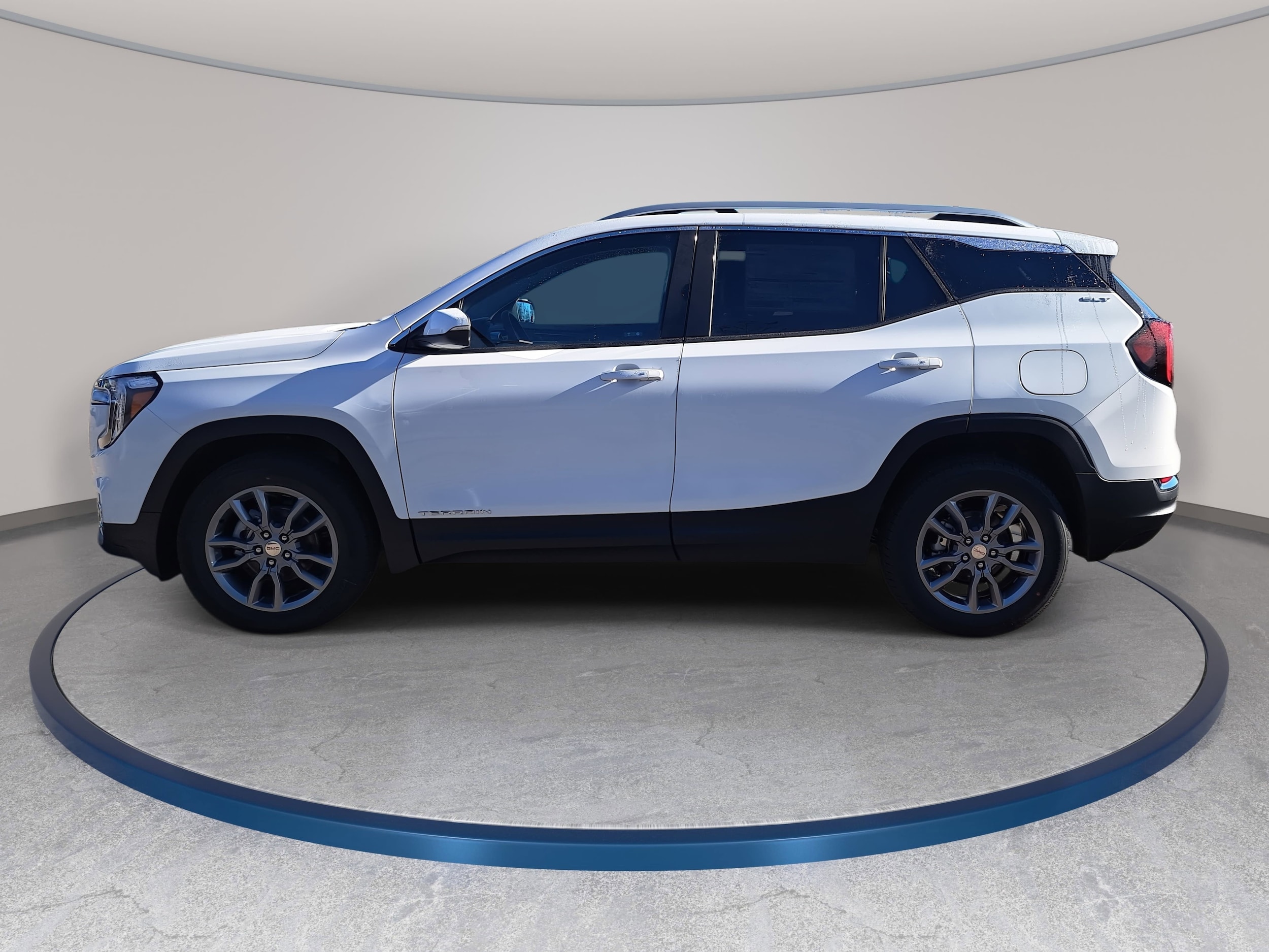 2024 GMC Terrain SLT - Photo 8