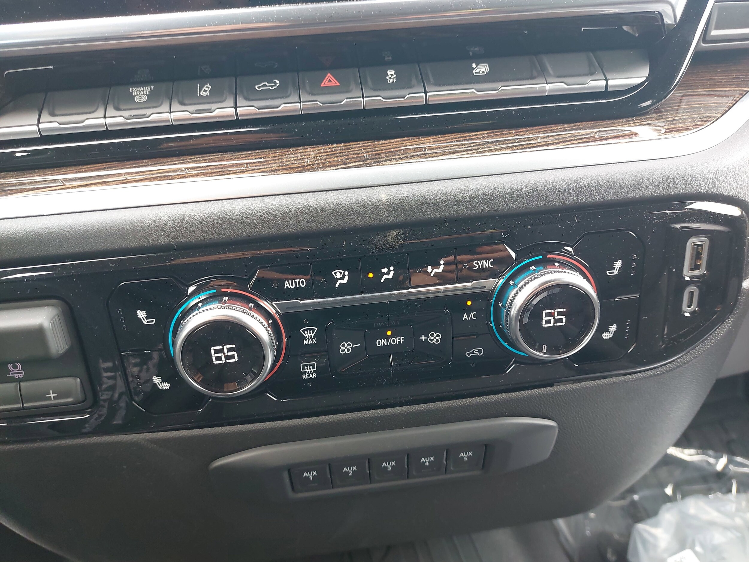 2026 GMC Sierra 2500HD SLE - Photo 21