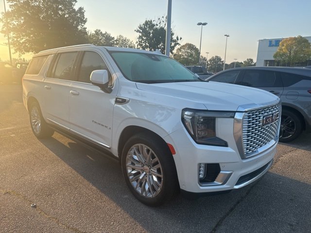 2023 Gmc Yukon XL Denali photo 3