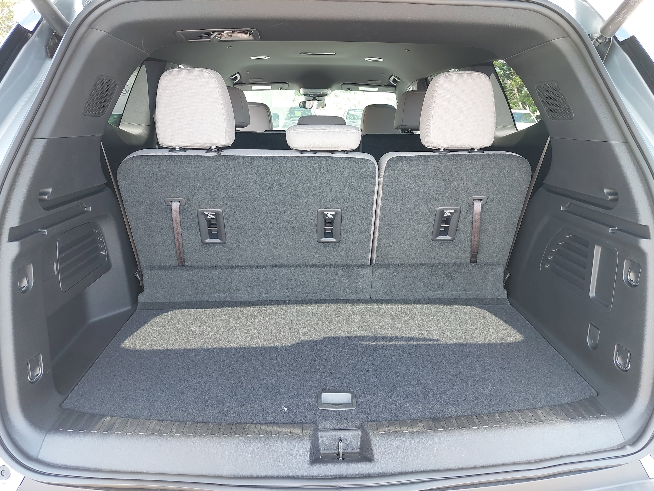 2025 GMC Acadia Elevation - Photo 14