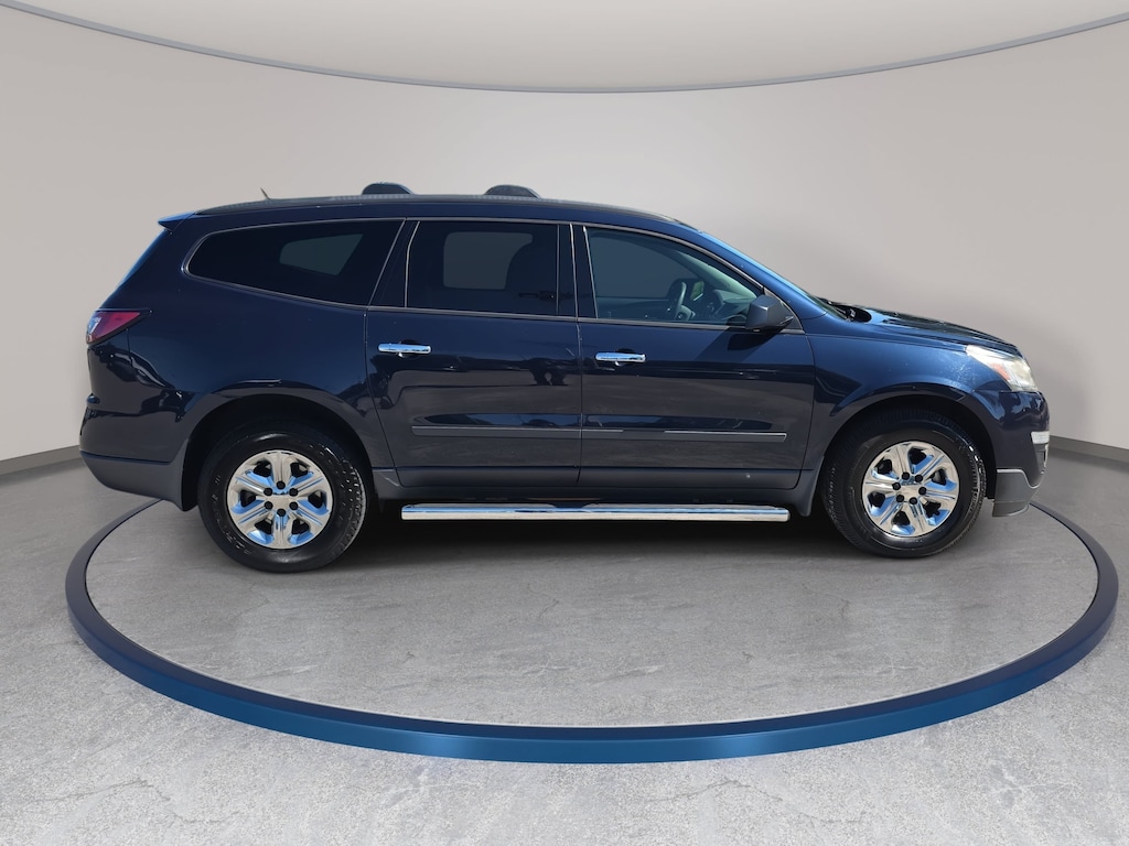 Used 2015 Chevrolet Traverse LS SUV
