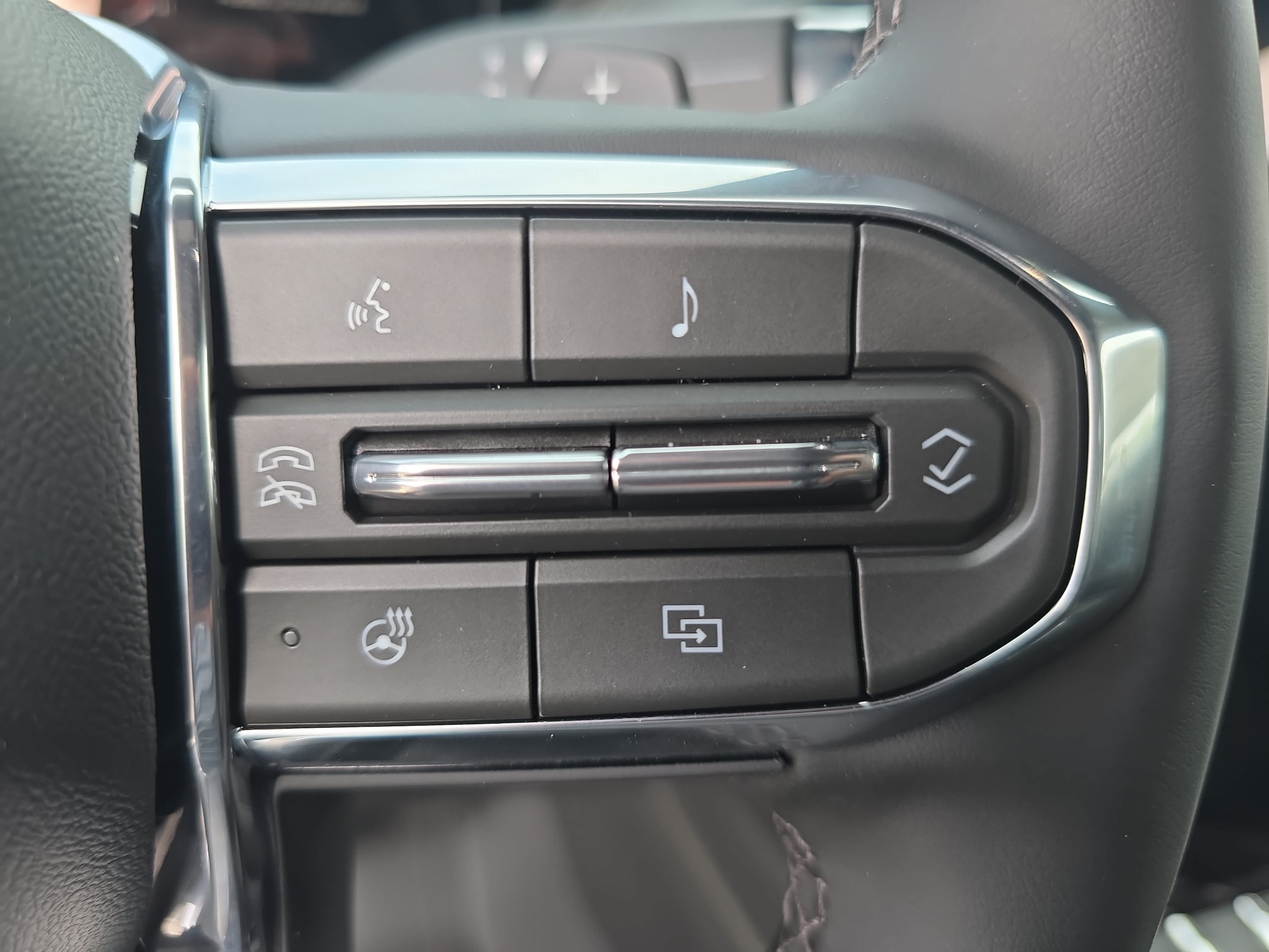 2026 GMC Yukon XL Elevation - Photo 18