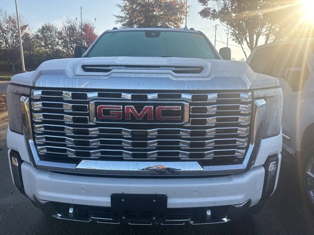 2024 Gmc Sierra 2500 HD Denali photo 4