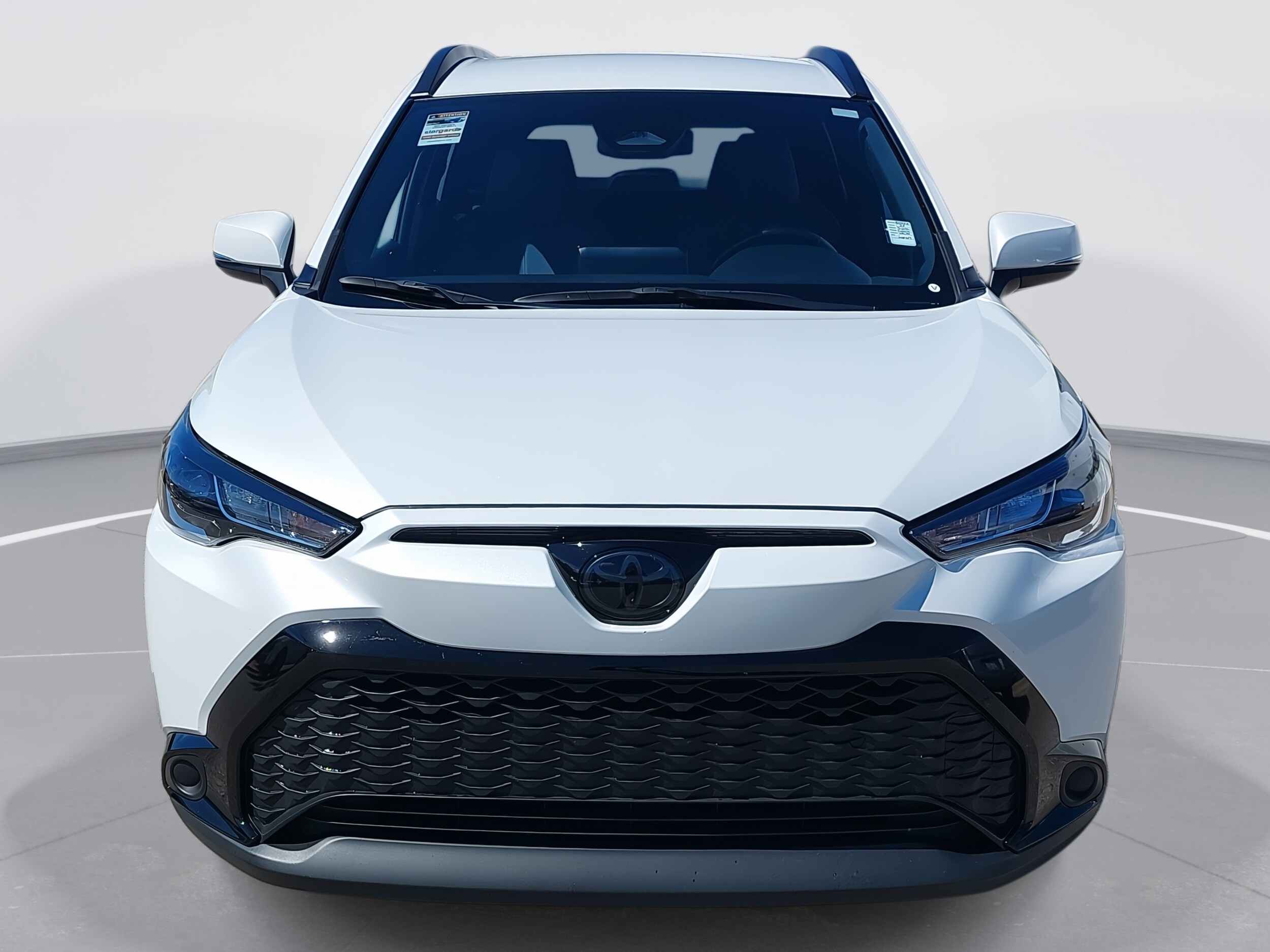 2023 Toyota Corolla Cross Hybrid S photo 2