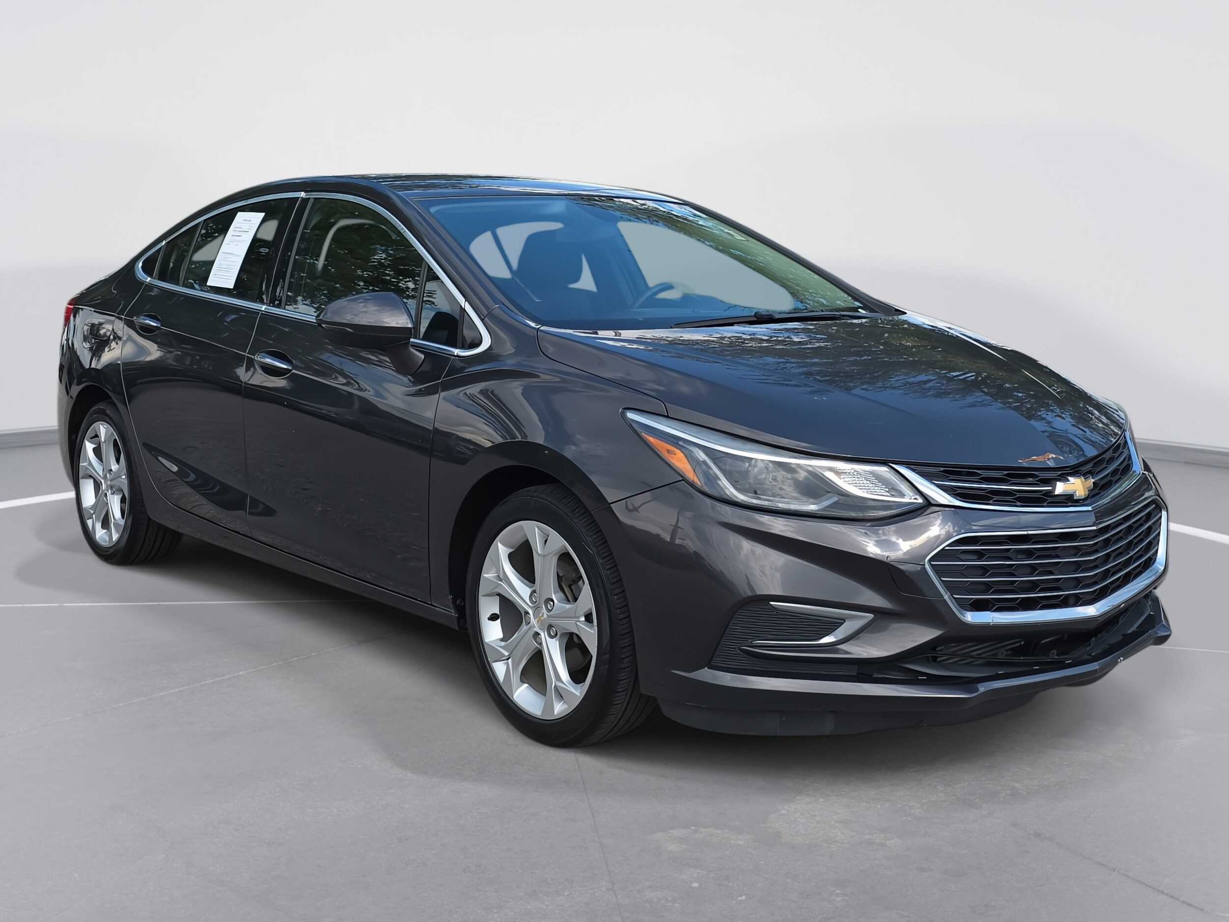2017 Chevrolet Cruze Premier photo 3