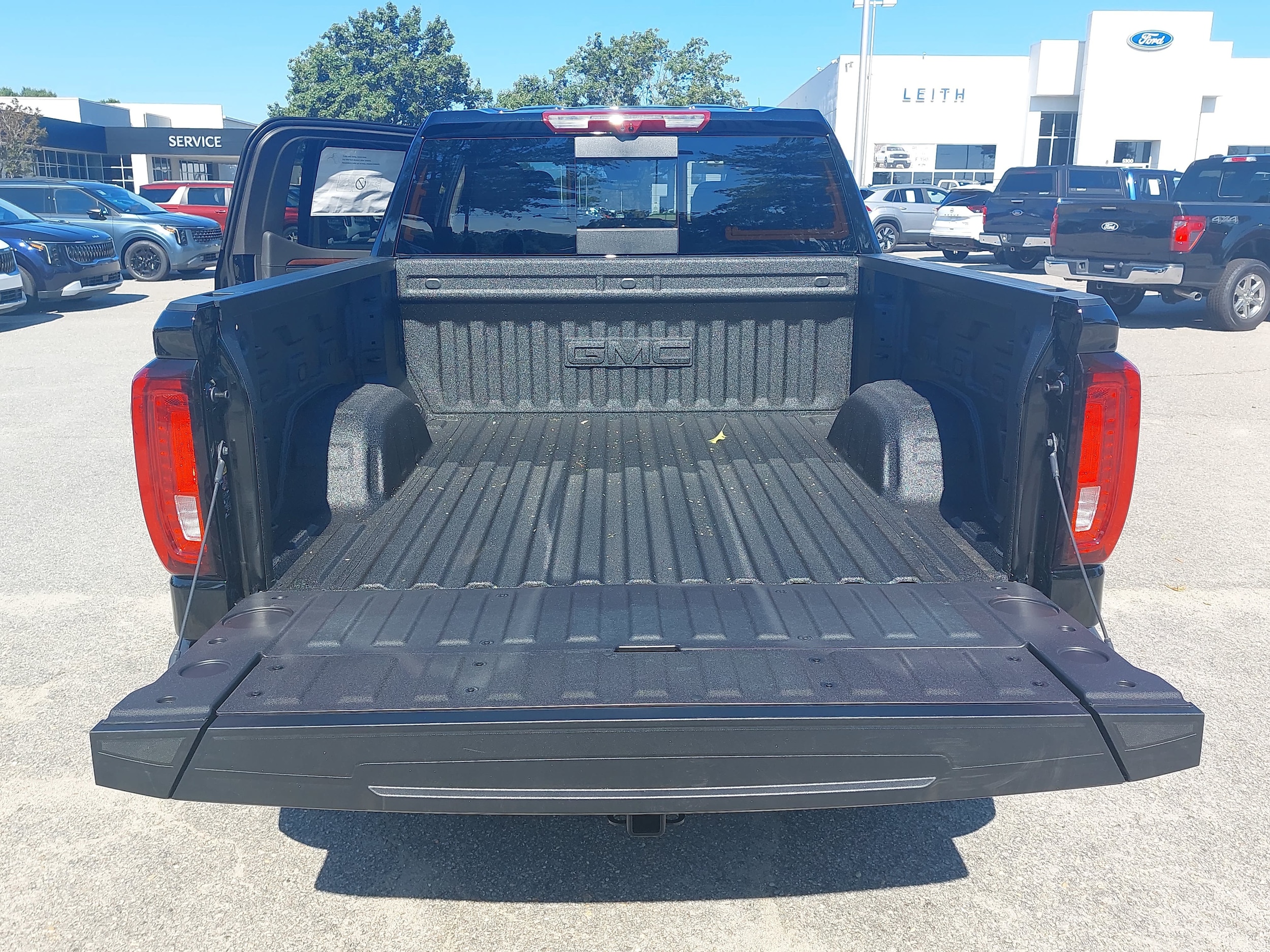 2026 GMC Sierra 1500 Denali - Photo 13
