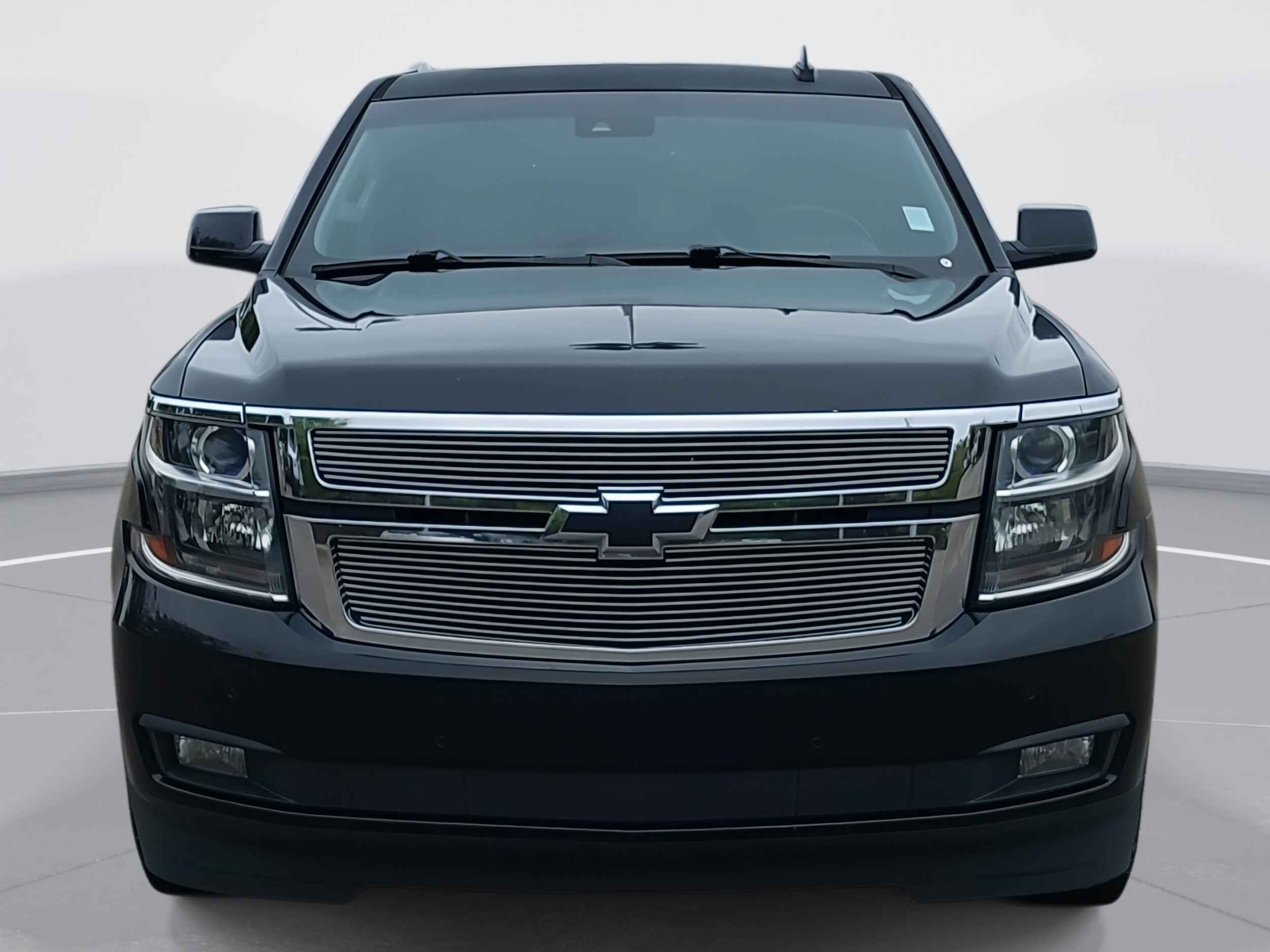2015 Chevrolet Tahoe LT photo 2