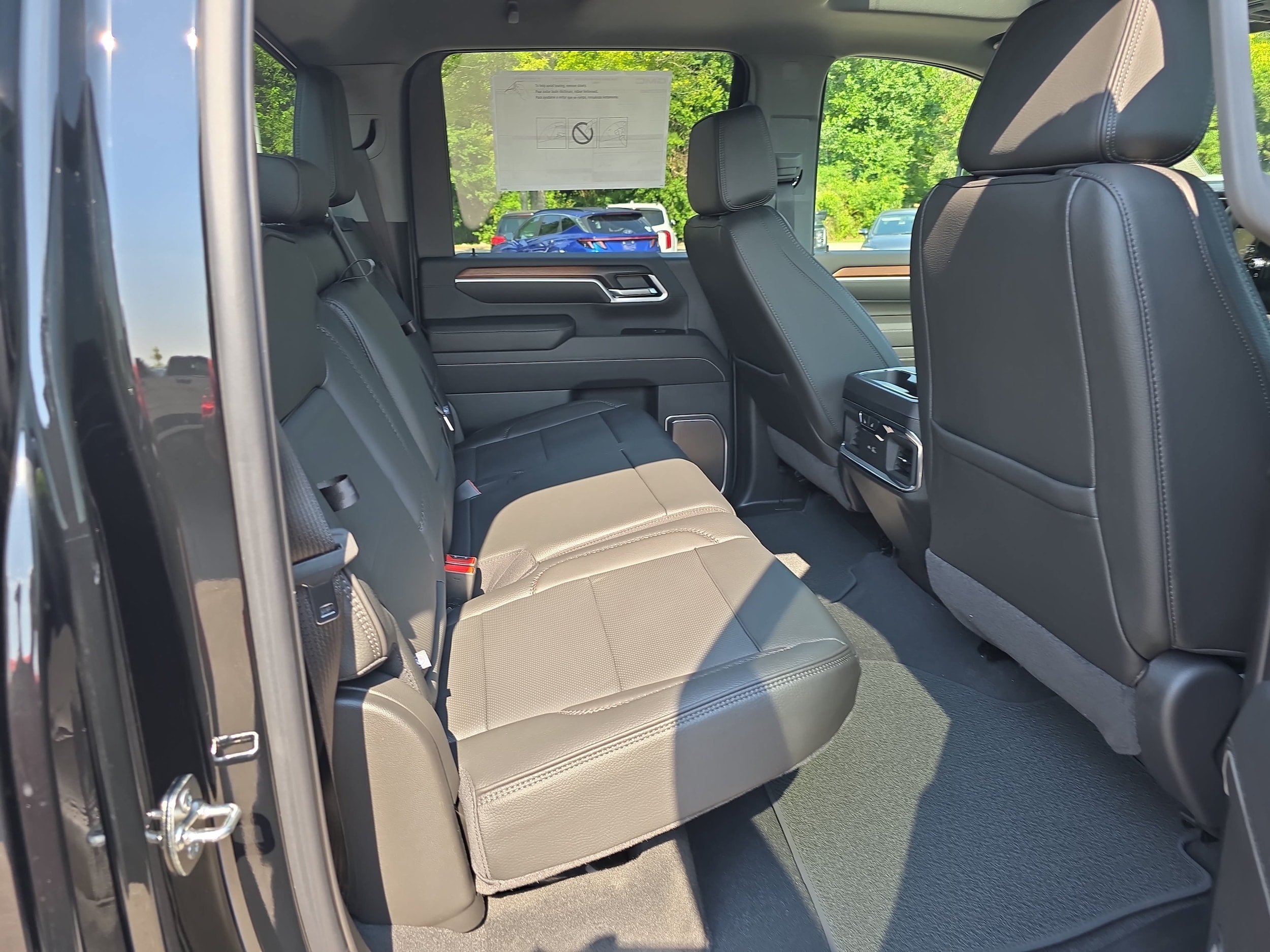 2026 GMC Sierra 2500HD Denali - Photo 12