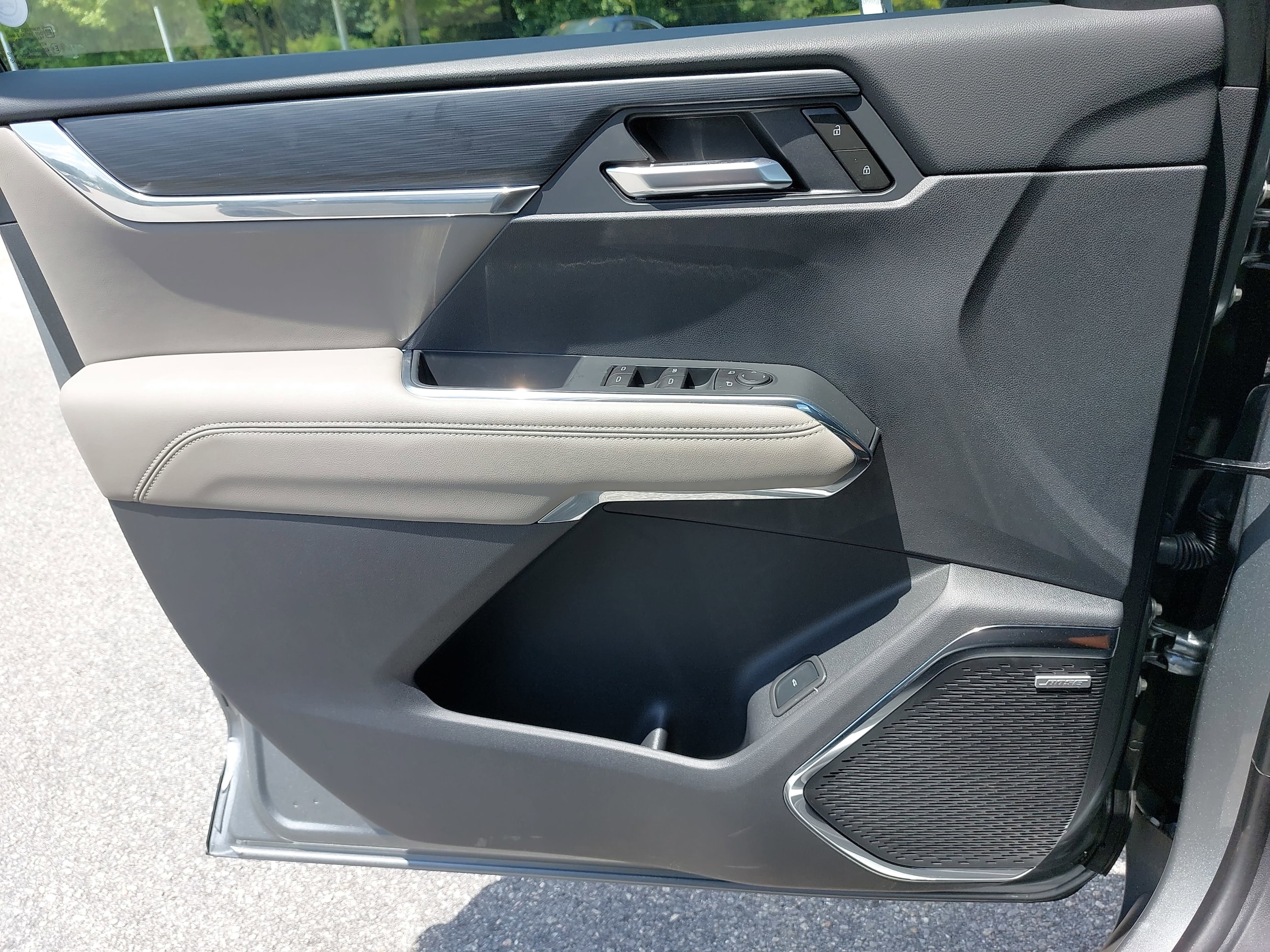 2025 GMC Acadia Elevation - Photo 29