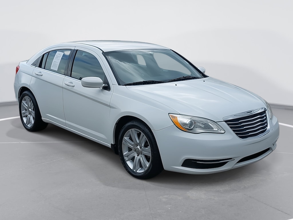 Used 2013 Chrysler 200 LX